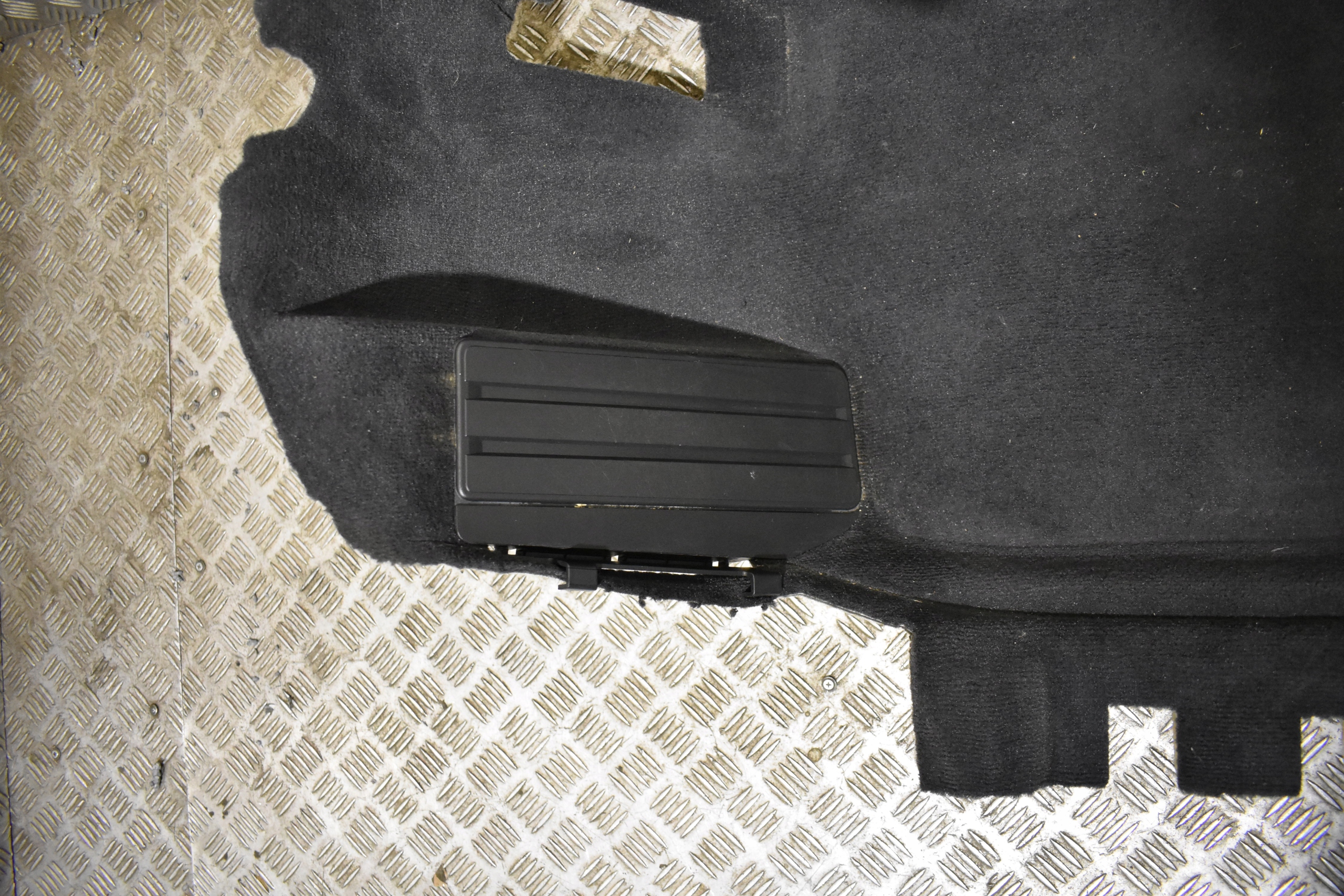 IDEALNY carpet left PORSCHE PANAMERA 971 1