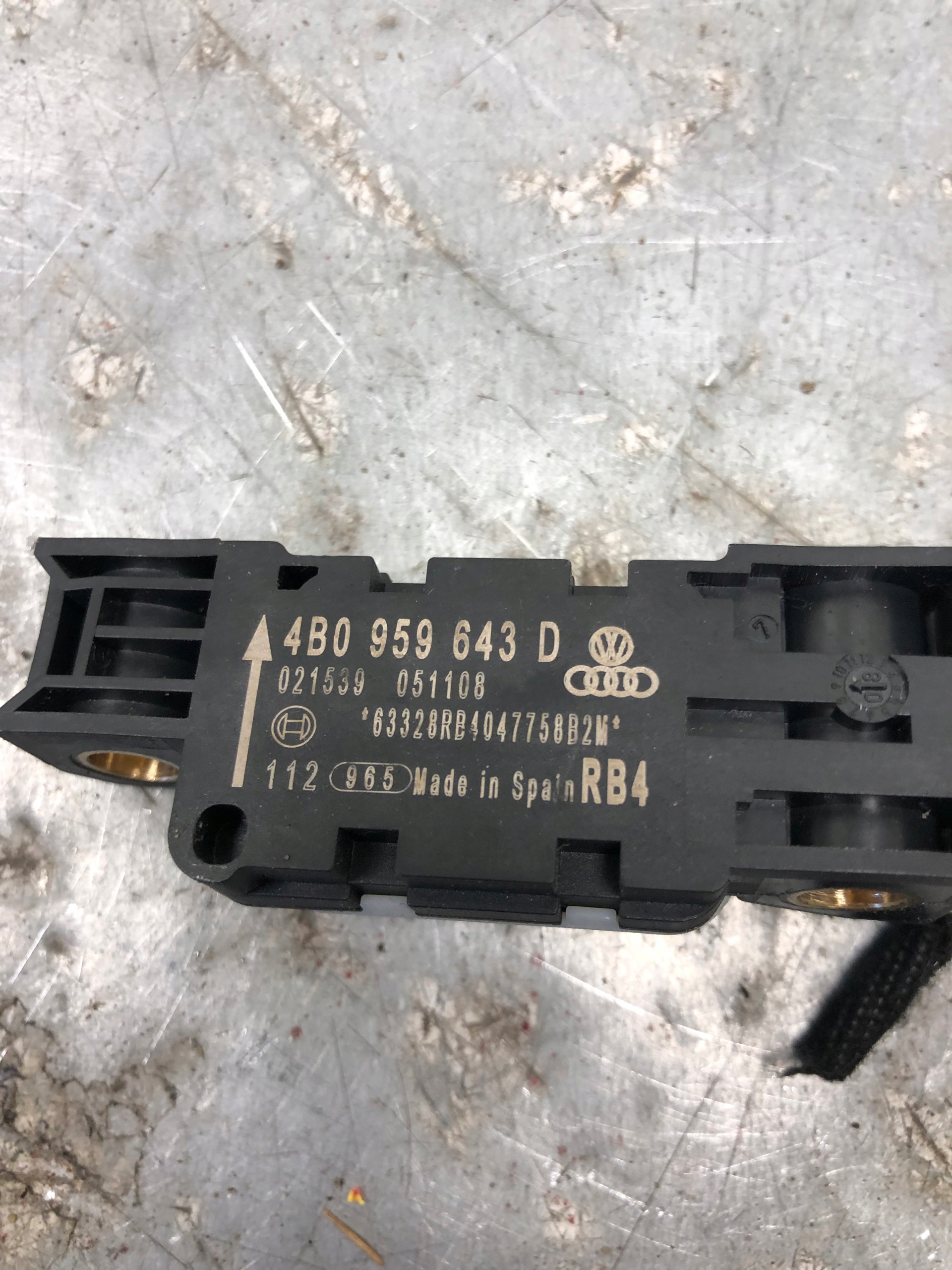 Crashsensor Drucksensor AUDI A3 8P LIFT 4B0959643D