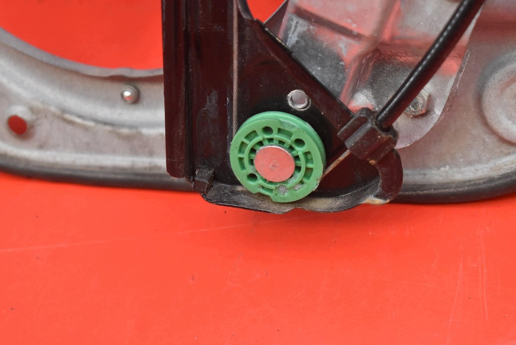 window regulator left front EU 1T1837029AG VW TOURAN 1 and 03-06