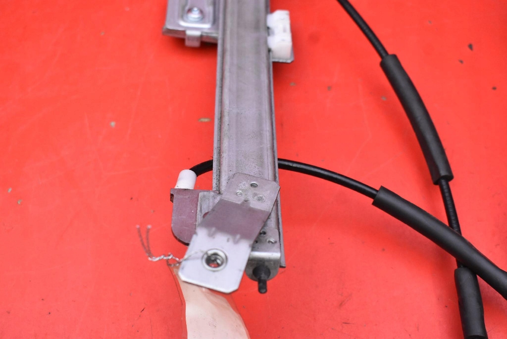window regulator right front EU 5P0837402A SEAT ALTEA 1 and 04-09