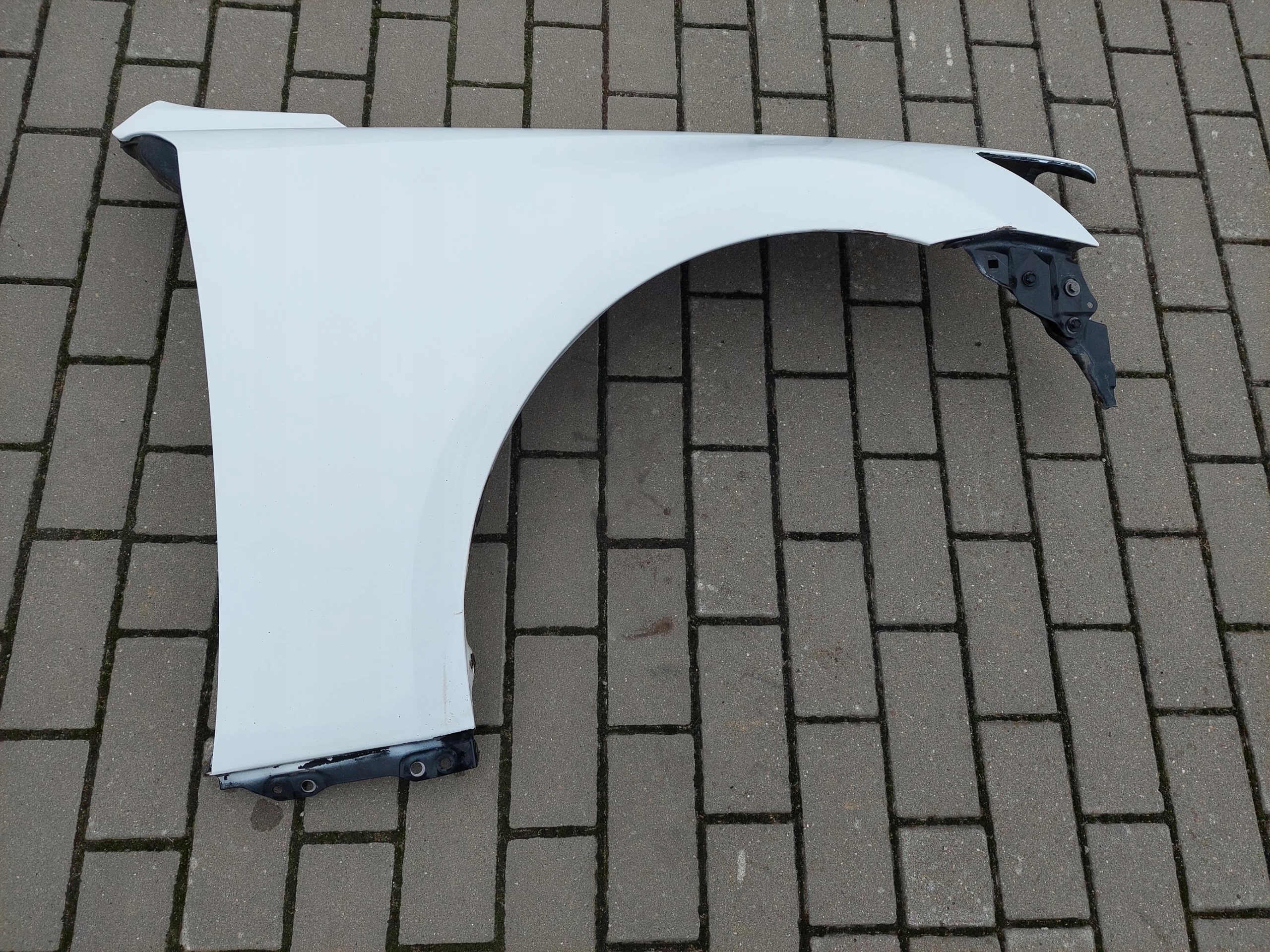 fender front front right LEXUS IS 3 III 300 H IS300H