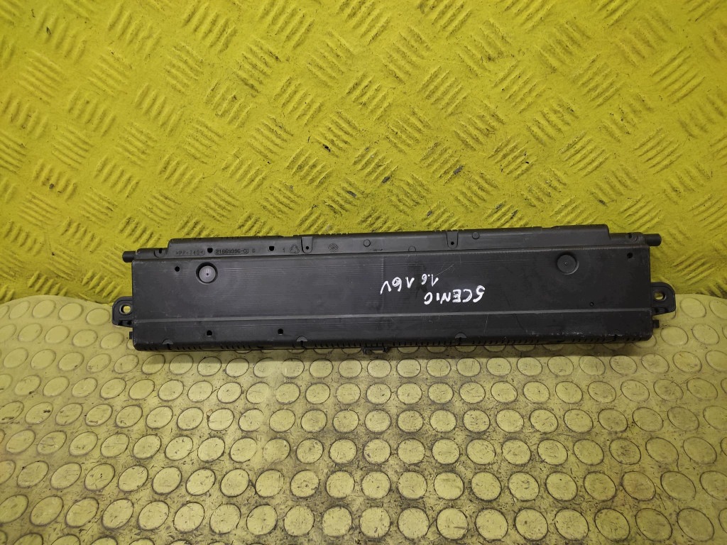 RENAULT SCENIC II compte tours 21669396-0