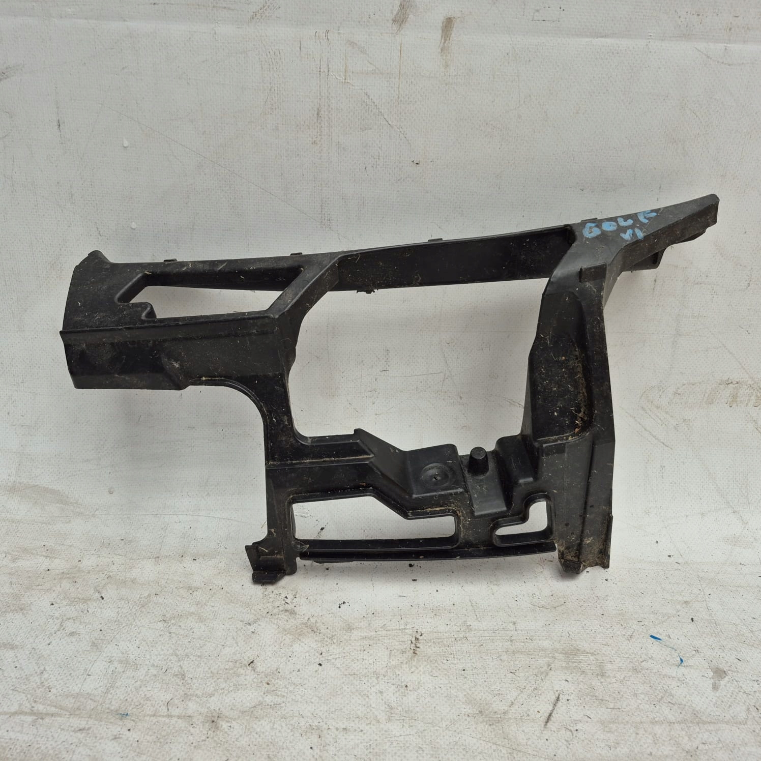 VW GOLF 6 VI support left of a bumper front 5K0807723B