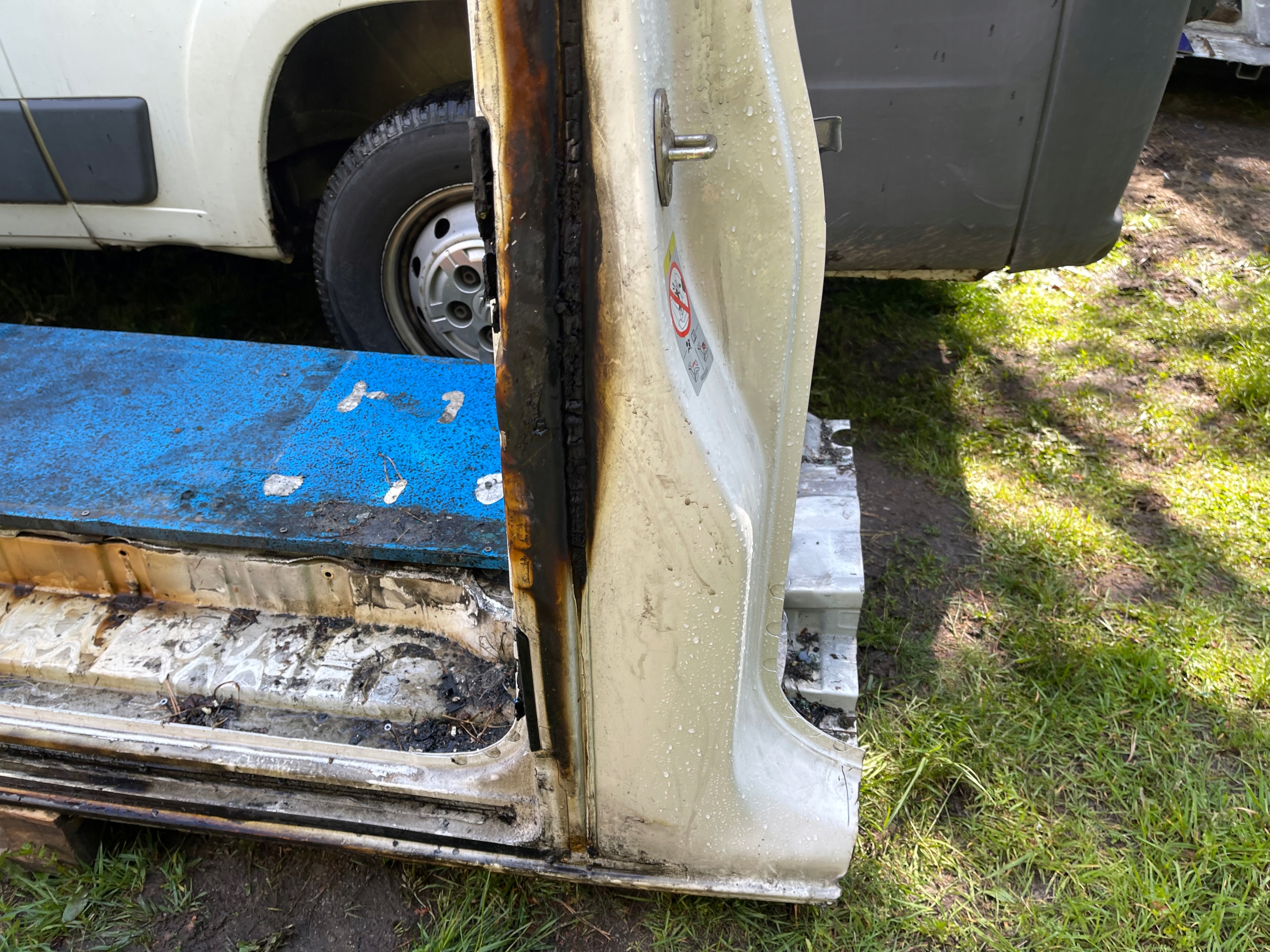 VW TRANSPORTER T6 fender side right rear part rear LONG long