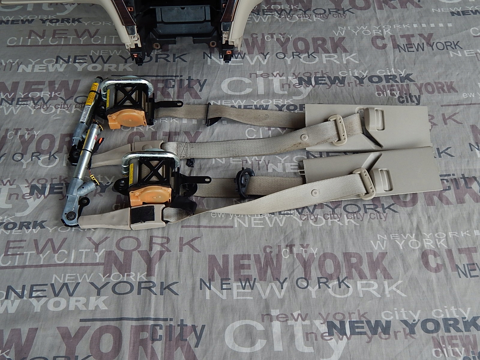 opel insignia A kokpit deska konsola brązowa brąz pasy poduszki komplet Typ samochodu Samochody osobowe