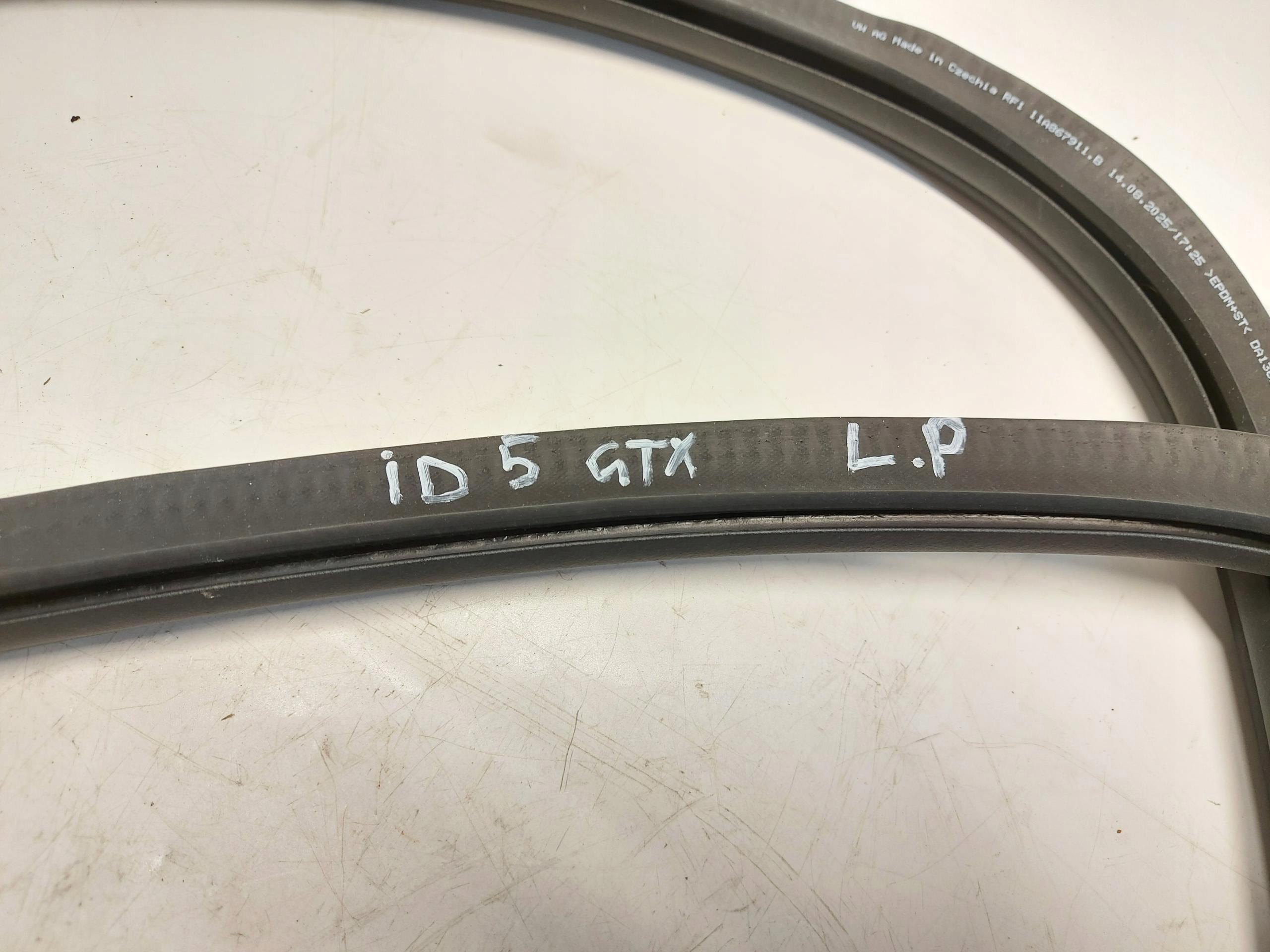 VW ID5 GTX 11E gasket door left front
