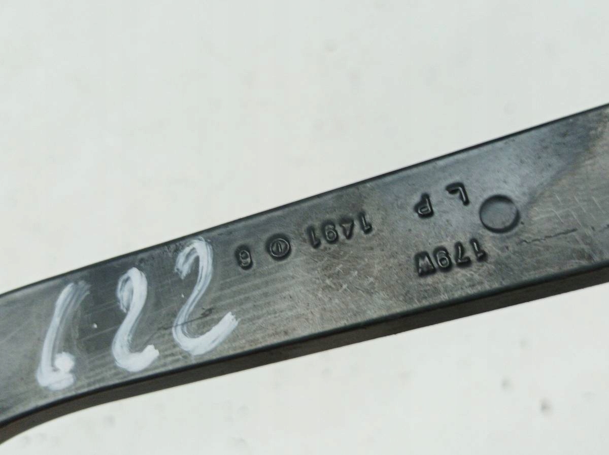 wiper arms front EUROPA Toyota RAV4 II (2000-2005)