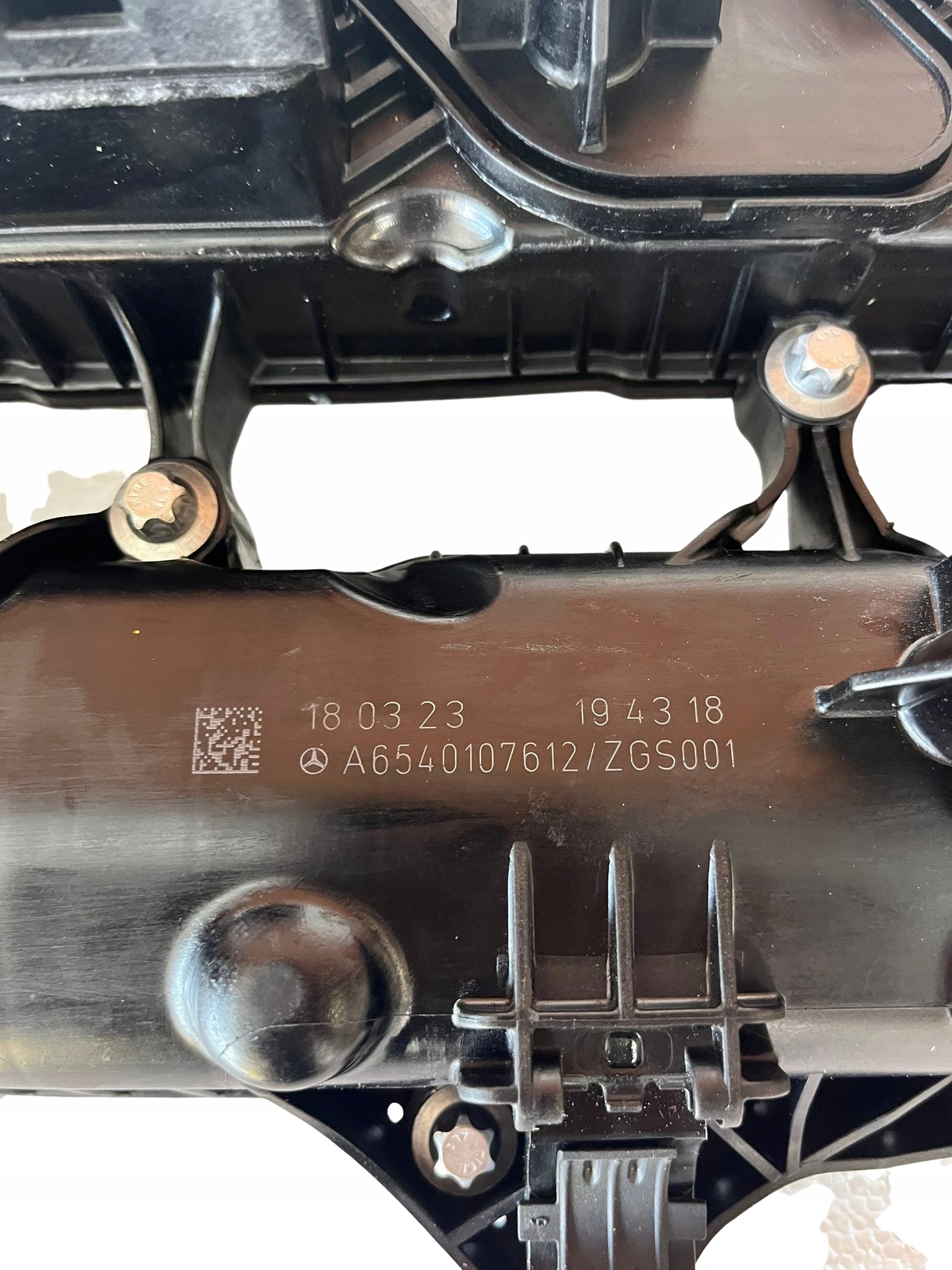 Pokrywa zaworów Mercedes A6540107612 Producent części Mercedes-Benz OE