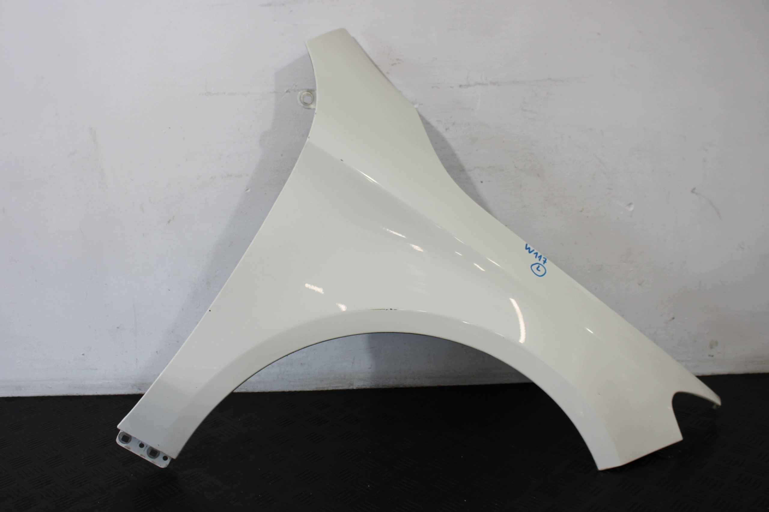 fender right front front MERCEDES CLA W117 2,2 CDI