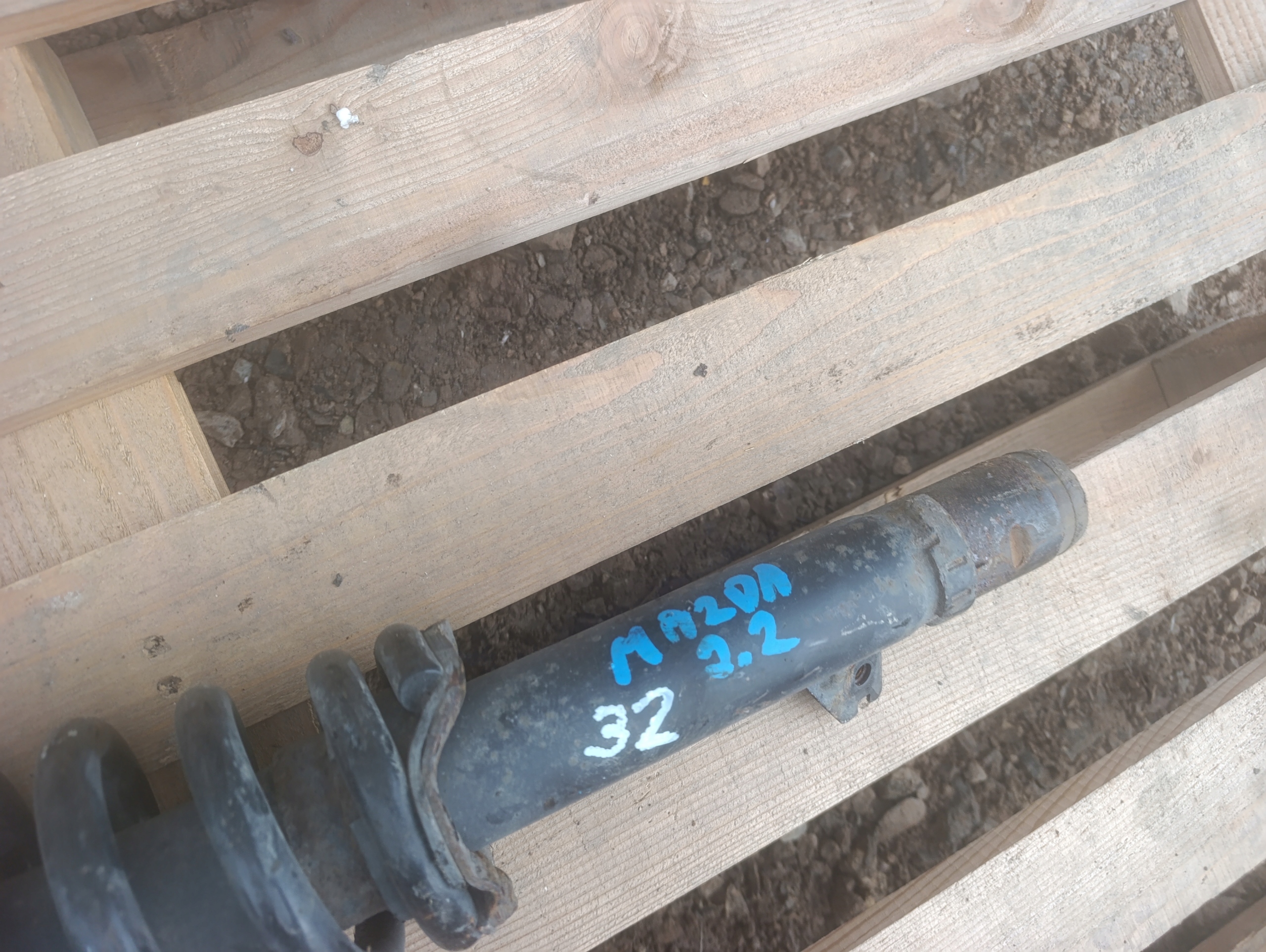 macpherson shock absorber right front front mazda 6 2.2