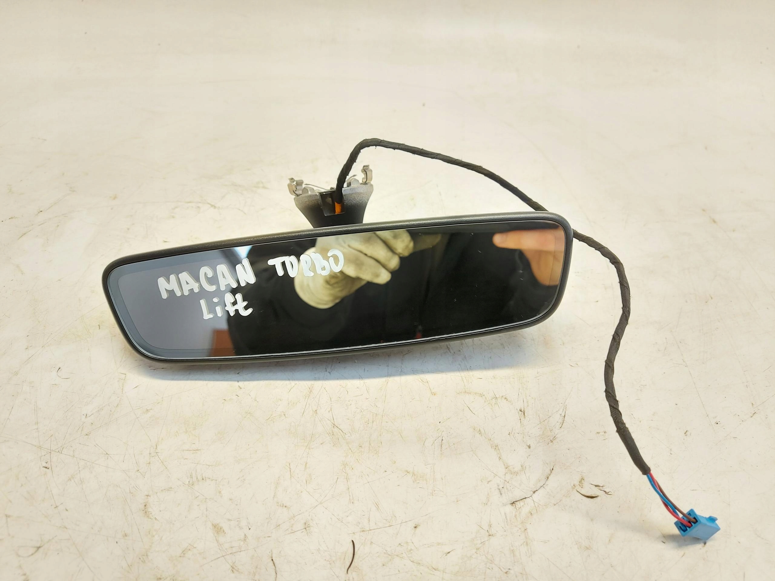Porsche Macan Turbo II LIFT mirror inner reversely 7pp857511k