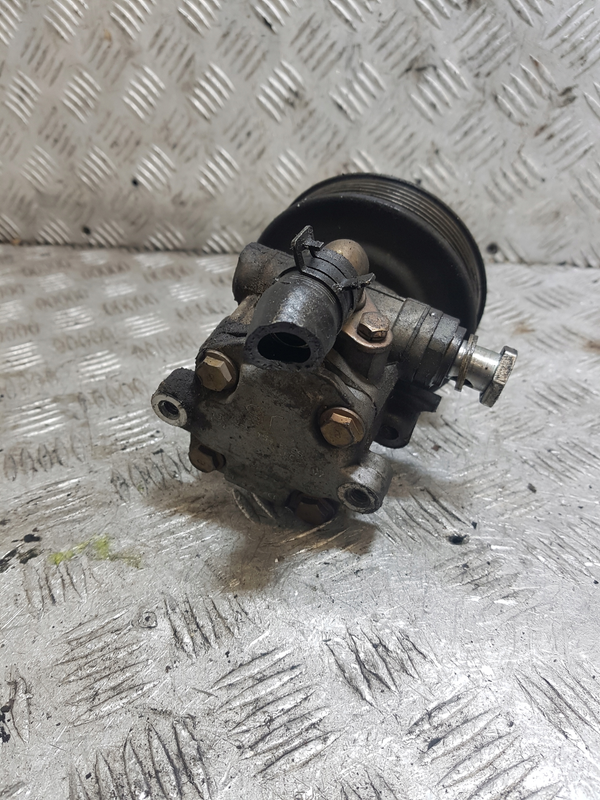servo pump VOLKSWAGEN GOLF 4 1J0422154B