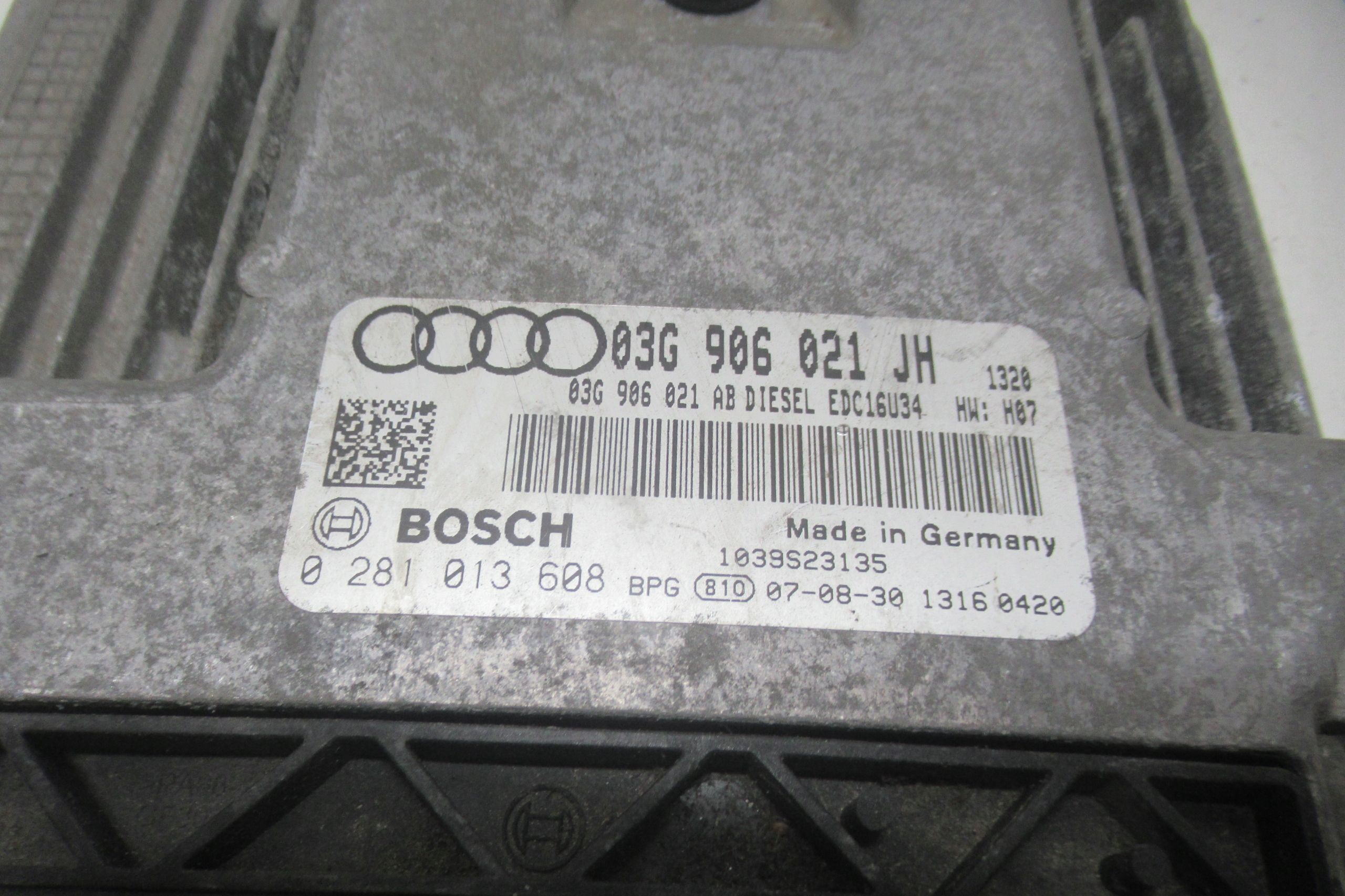 AUDI A3 8P TDI computer control unit of the engine 03G906021JH