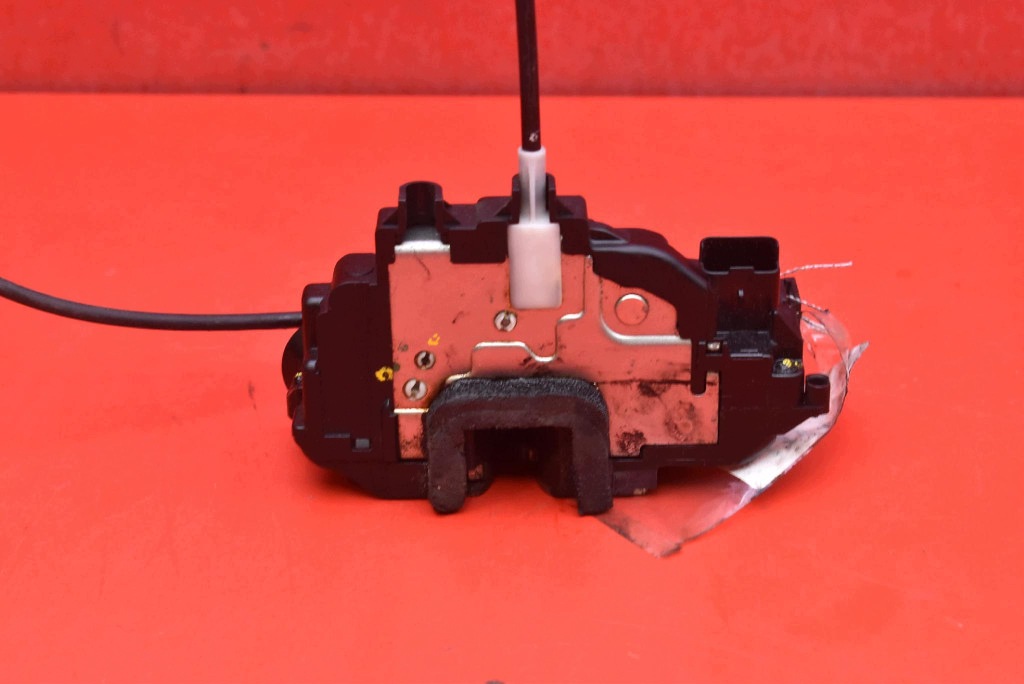 lock door left front front EU 300123-C RENAULT CLIO 3 III 5D 05-09
