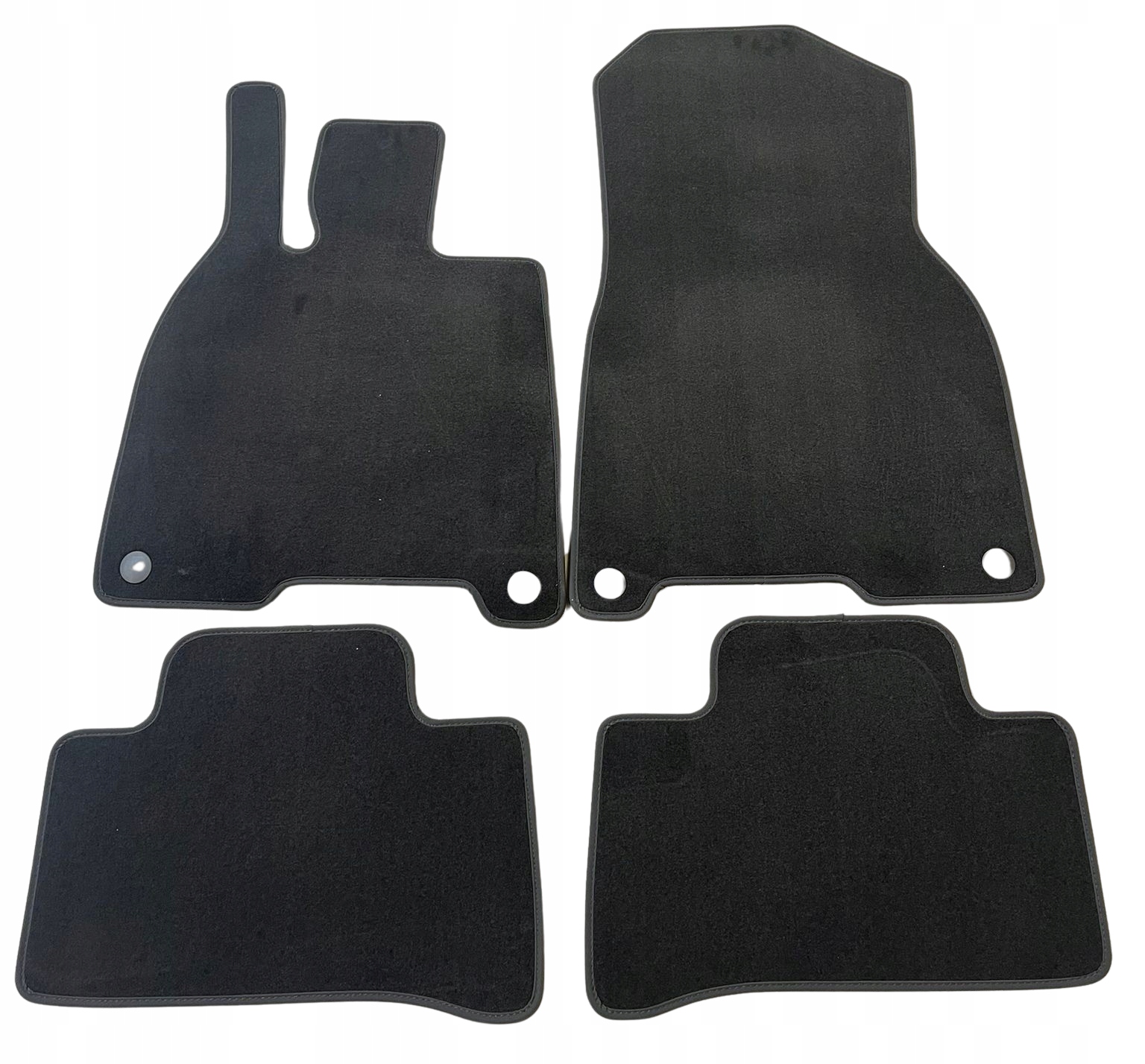 Dywaniki Mercedes A29568099029J74