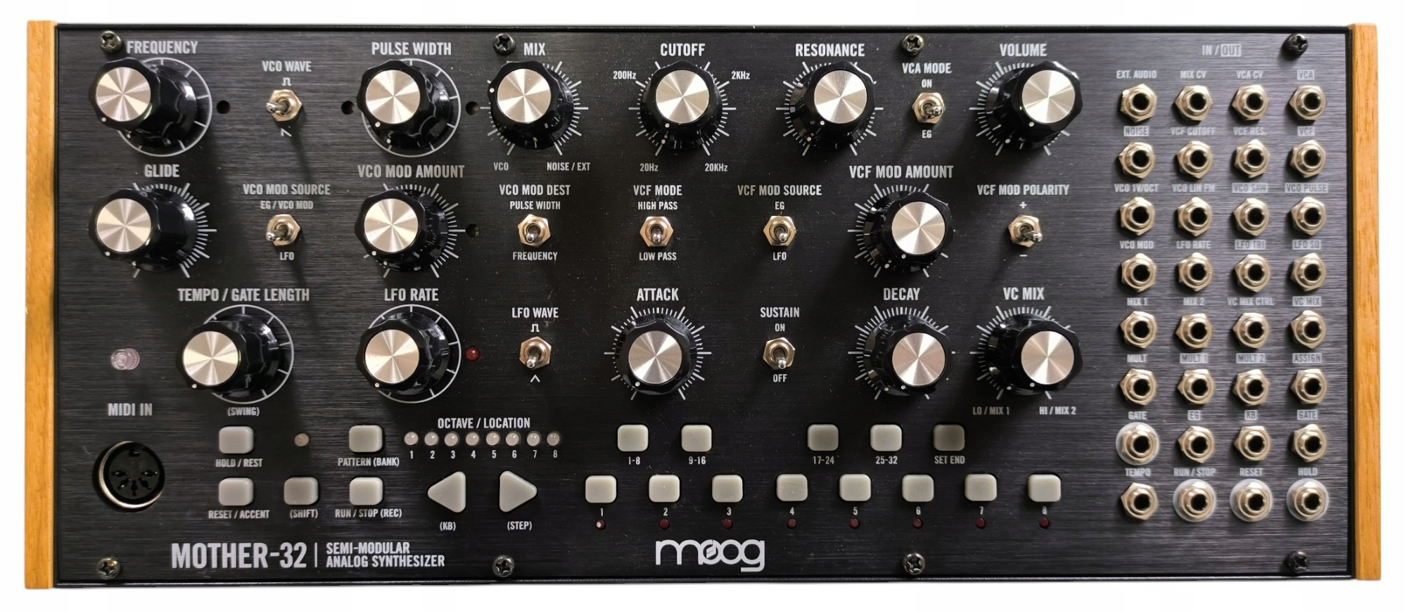 Analogový syntezátor Moog Mother-32