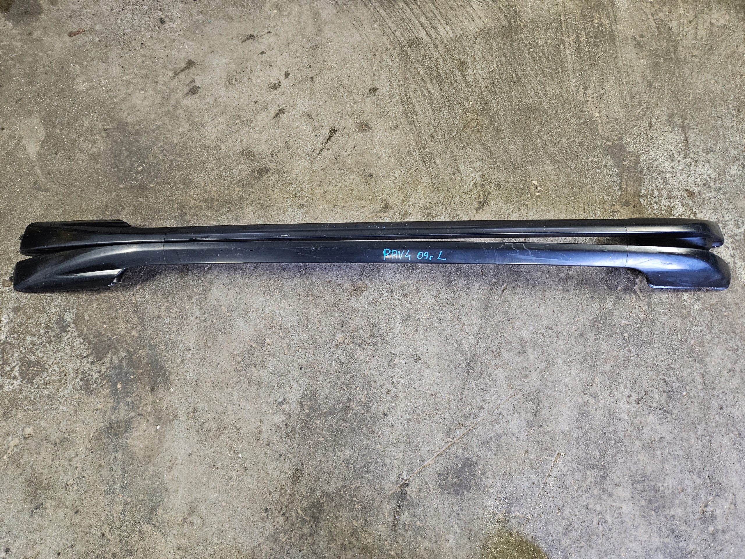 TOYOTA RAV4 06-12 RELINGI DACHOWE KOMPLET