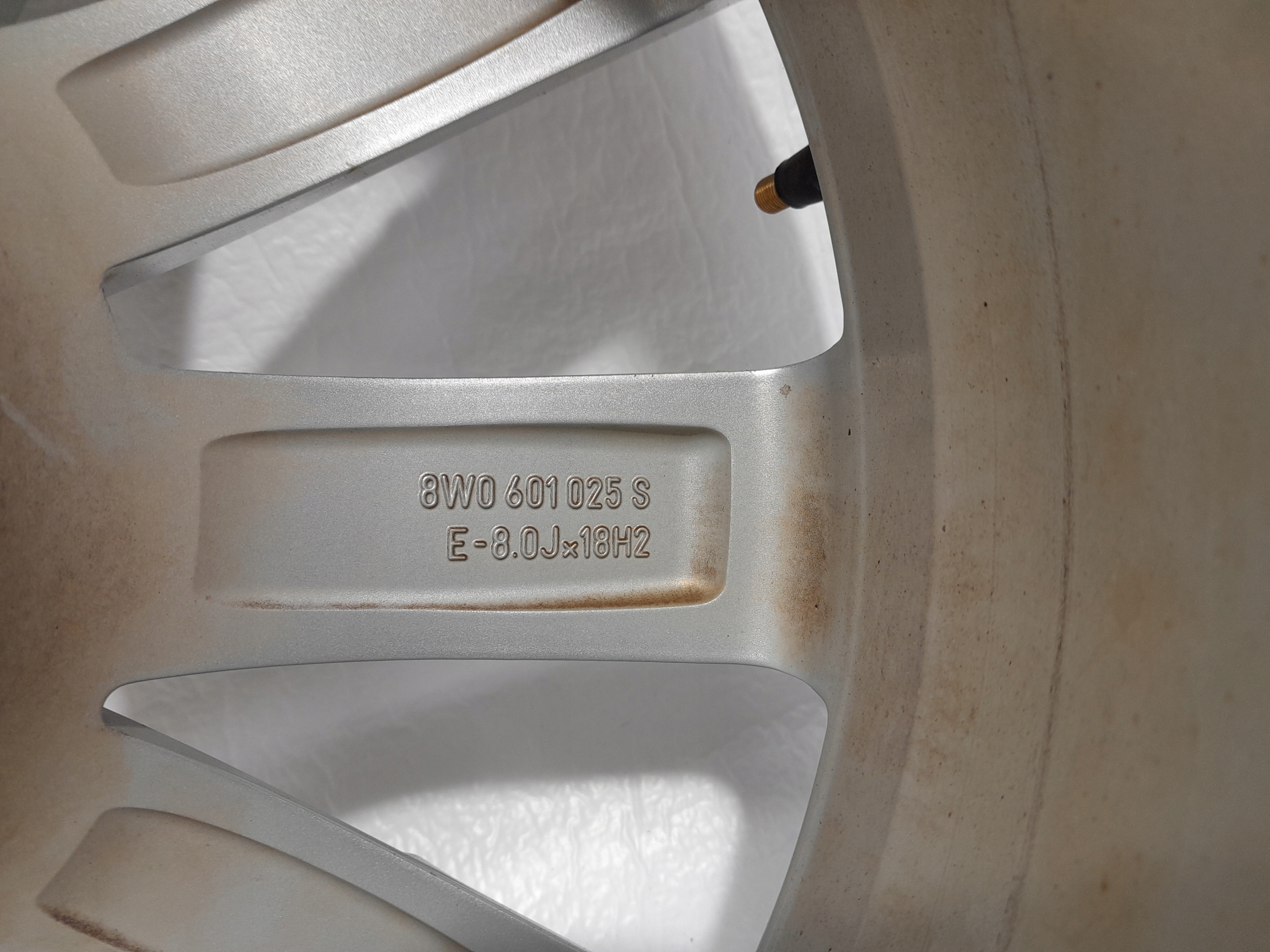 AUDI A4 B9 A5 8W A6 disk ALU 18'' CALI ORG. 8W0601025S