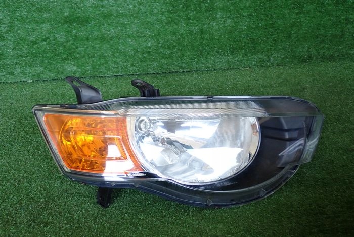MITSUBISHI COLT 3d LIFT 08-12 reflektor right light right