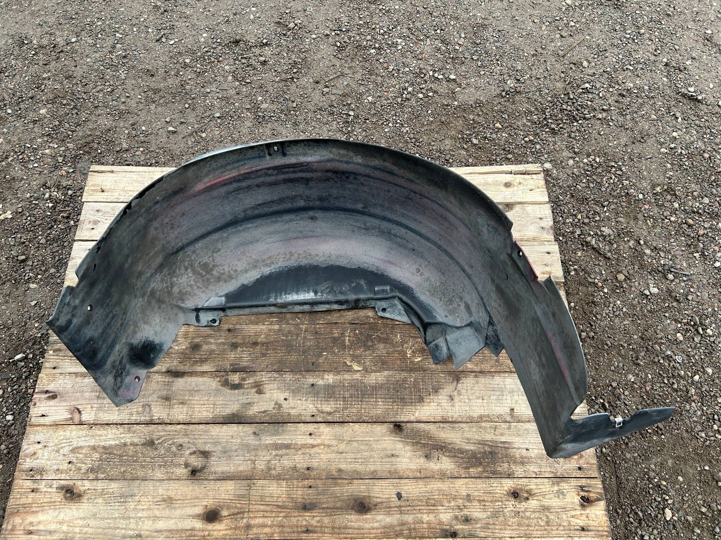 mudguard right rear. right rear part Chevrolet Corvette C5 1997-2004