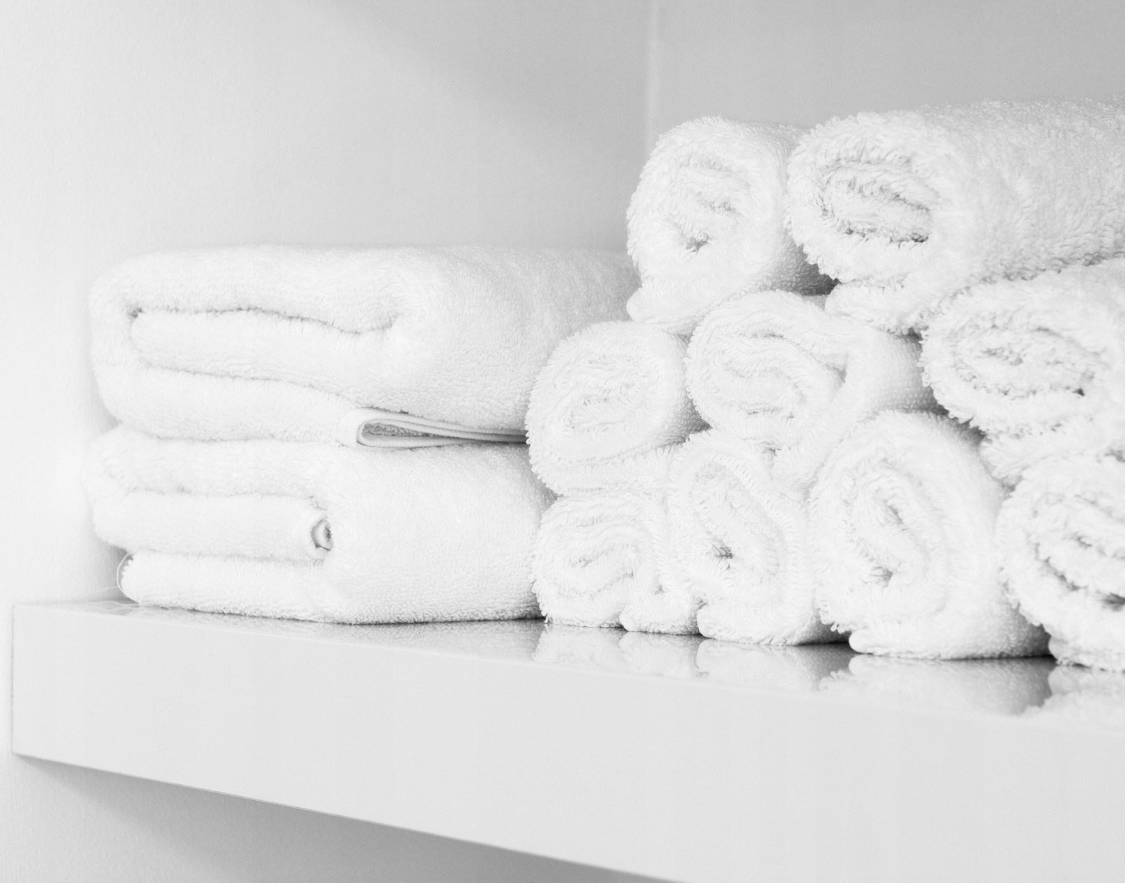 RĘCZNIK HOTELOWY BIAŁY GŁADKI 50x100 500g/m² Marka York