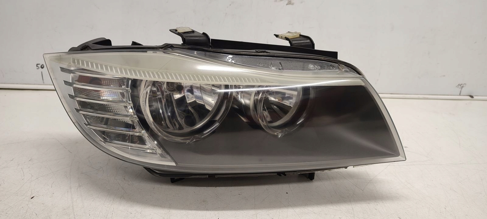světlo předek přední pravá BMW E90 E91 2,0D LIFT