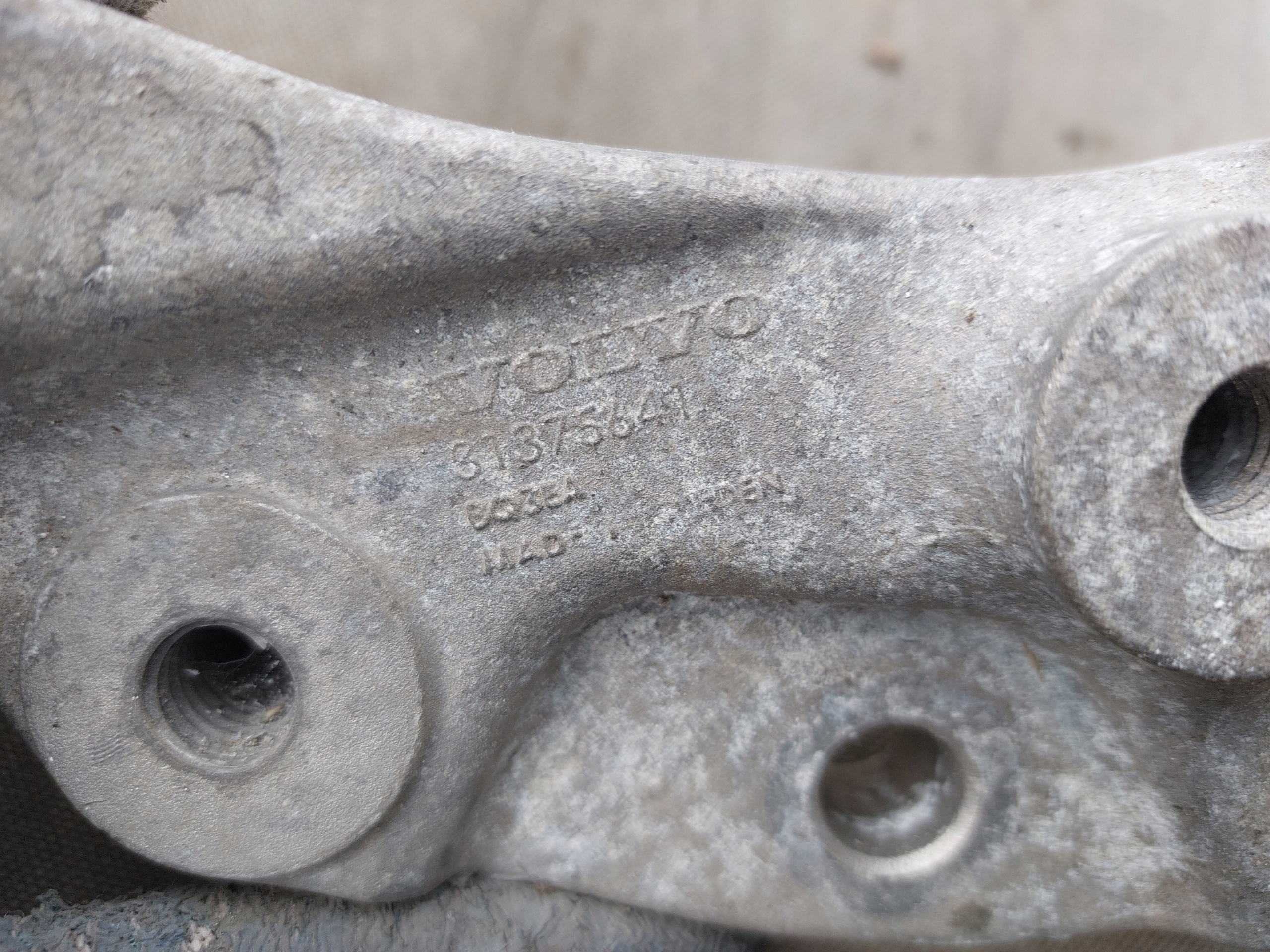 Volvo OE 31375641 Supporto cambio ingranaggi