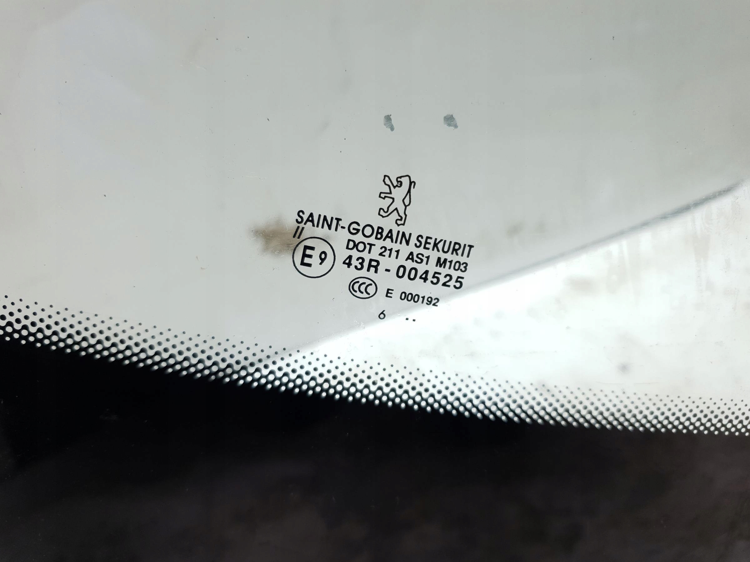 SZYBA CZOŁOWA PRZÓD PEUGEOT 207 Producent części Peugeot OE