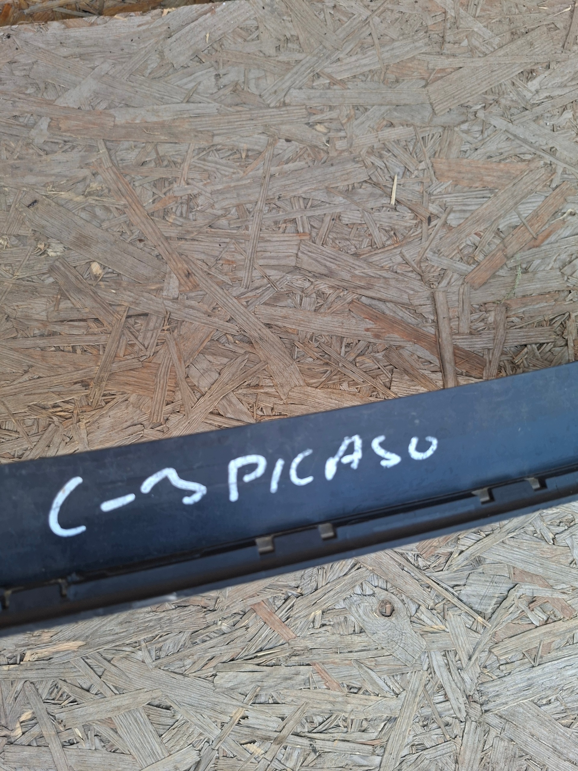 Lüftungsgitter der Stoßstange mitte CITROEN C3 PICASSO