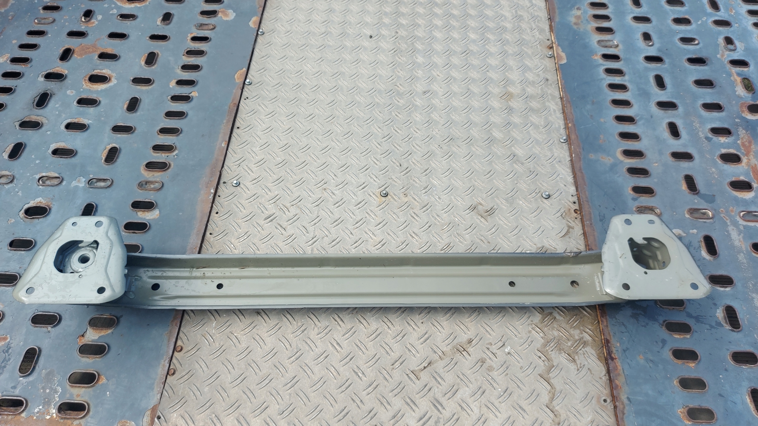 bumper support rear part rear TOYOTA COROLLA E21 sedan