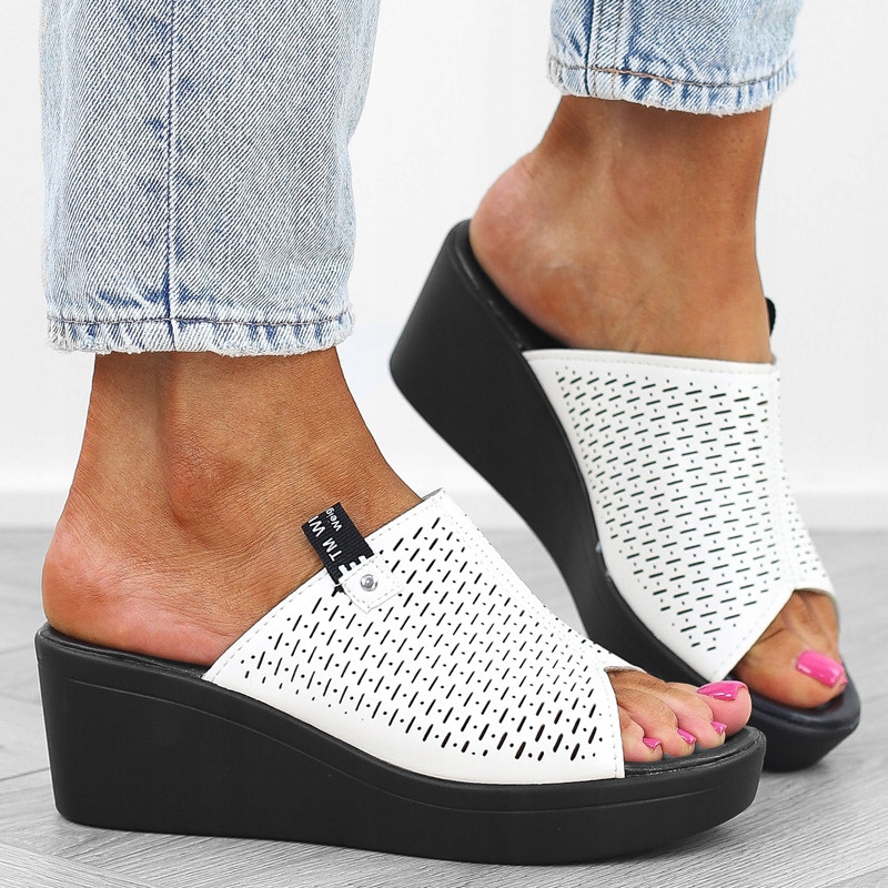 Białe klapki damskie na koturnie lekkie wygodne ażur sandały TW23082 r.38 Marka bez marki