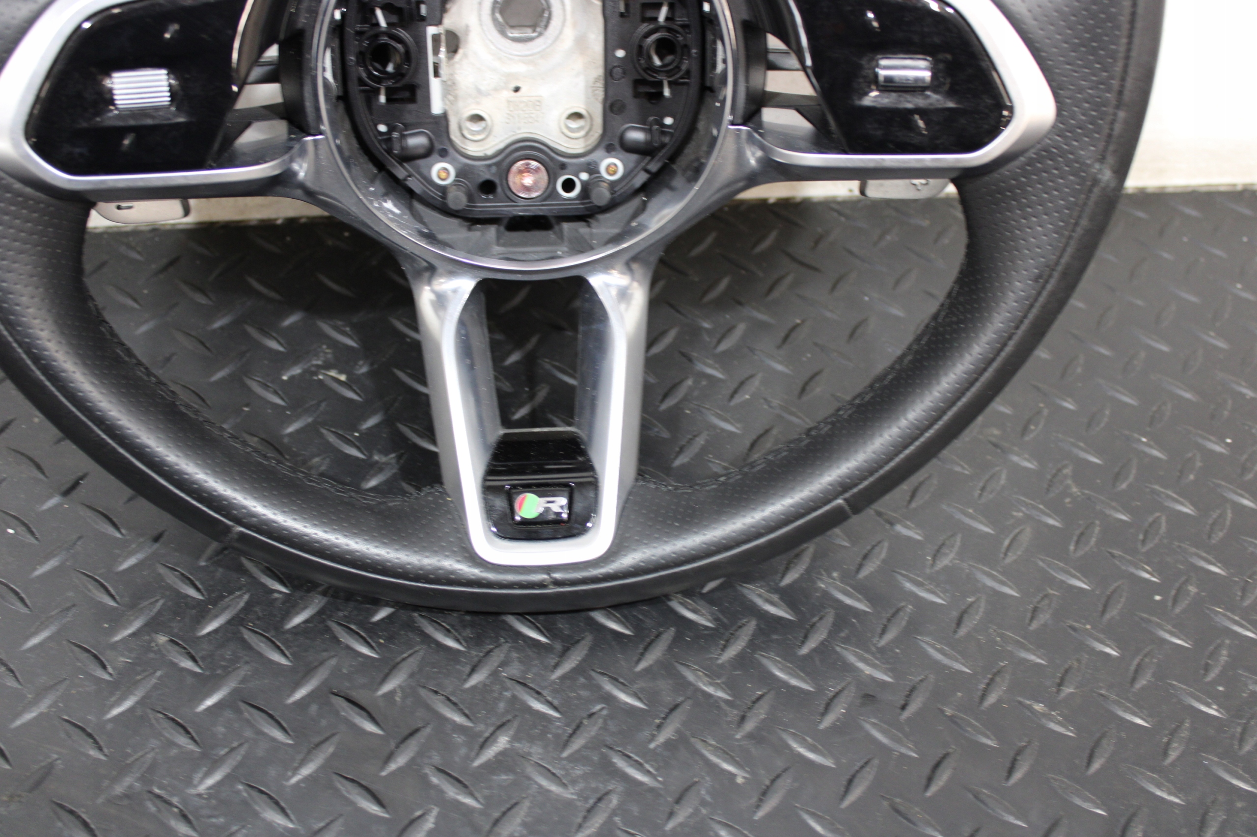steering wheel, MULTIFUNKCJA with shifting JAGUAR E-PACE X540 LIFT R-DYNAMIC