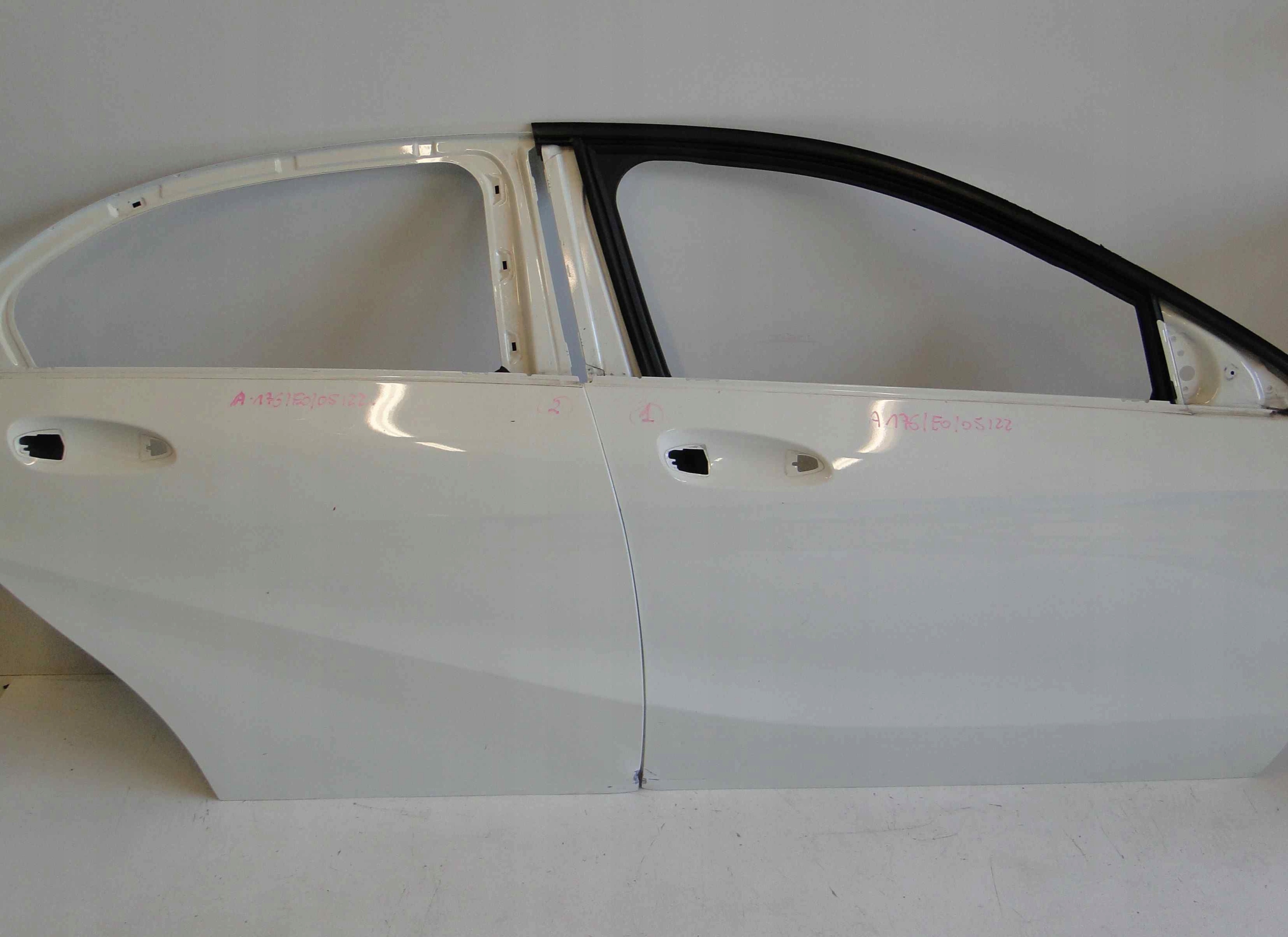 MERCEDES A KLASA W176 176 DRZWI PRZEDNIE PRAWE Strona zabudowy przód - prawa