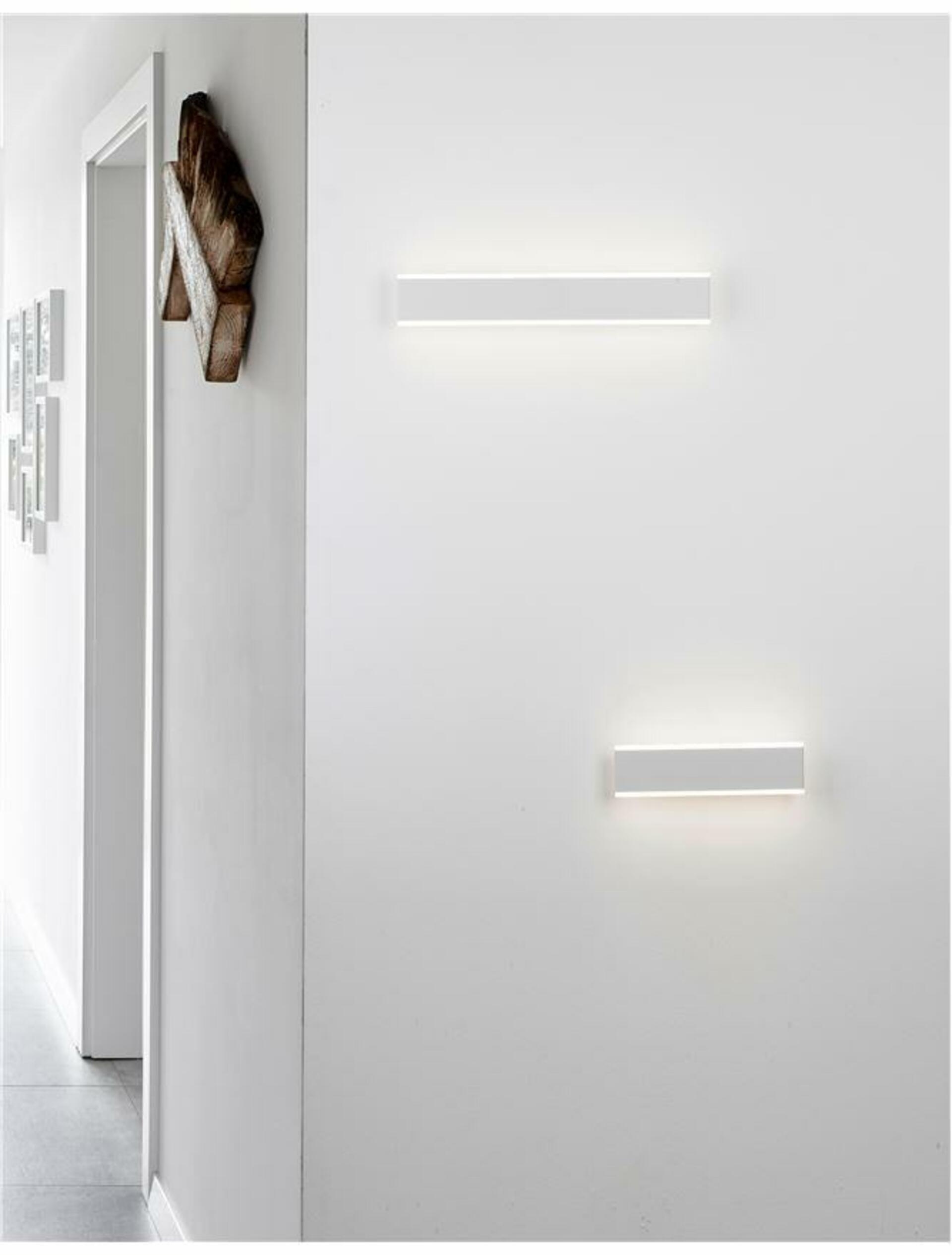 Nova Luce nástenné svietidlo Line biely hliník a akryl Led 2x8W 230V 3000K Ip