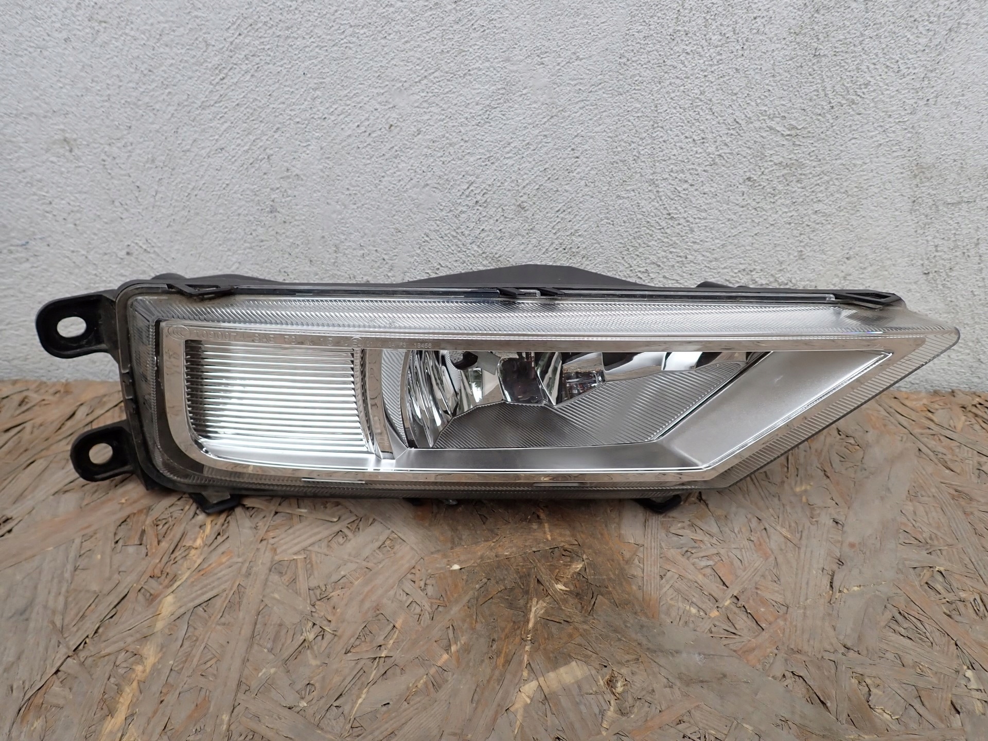 NEBELSCHEINWERFER RECHTS VW VOLKSWAGEN TIGUAN 2 II AD1 2016- 5NA941700A