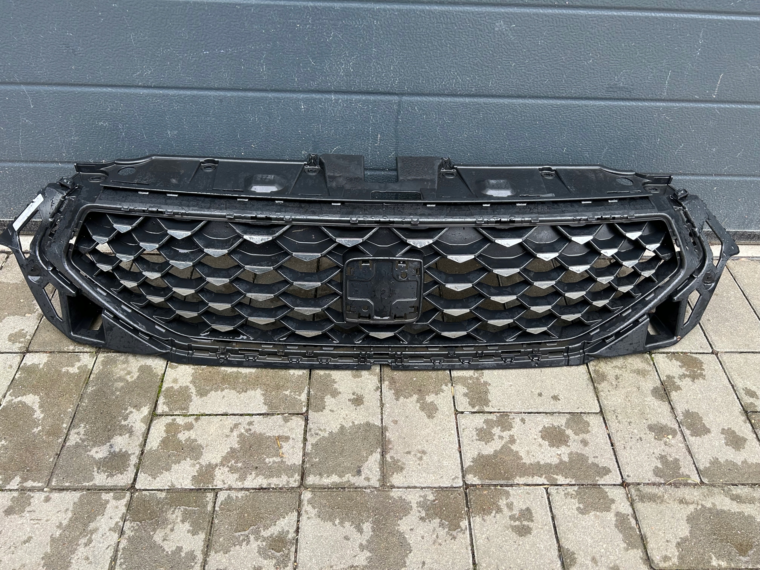 SEAT ATECA LIFT GRILL GRILL 575853654M