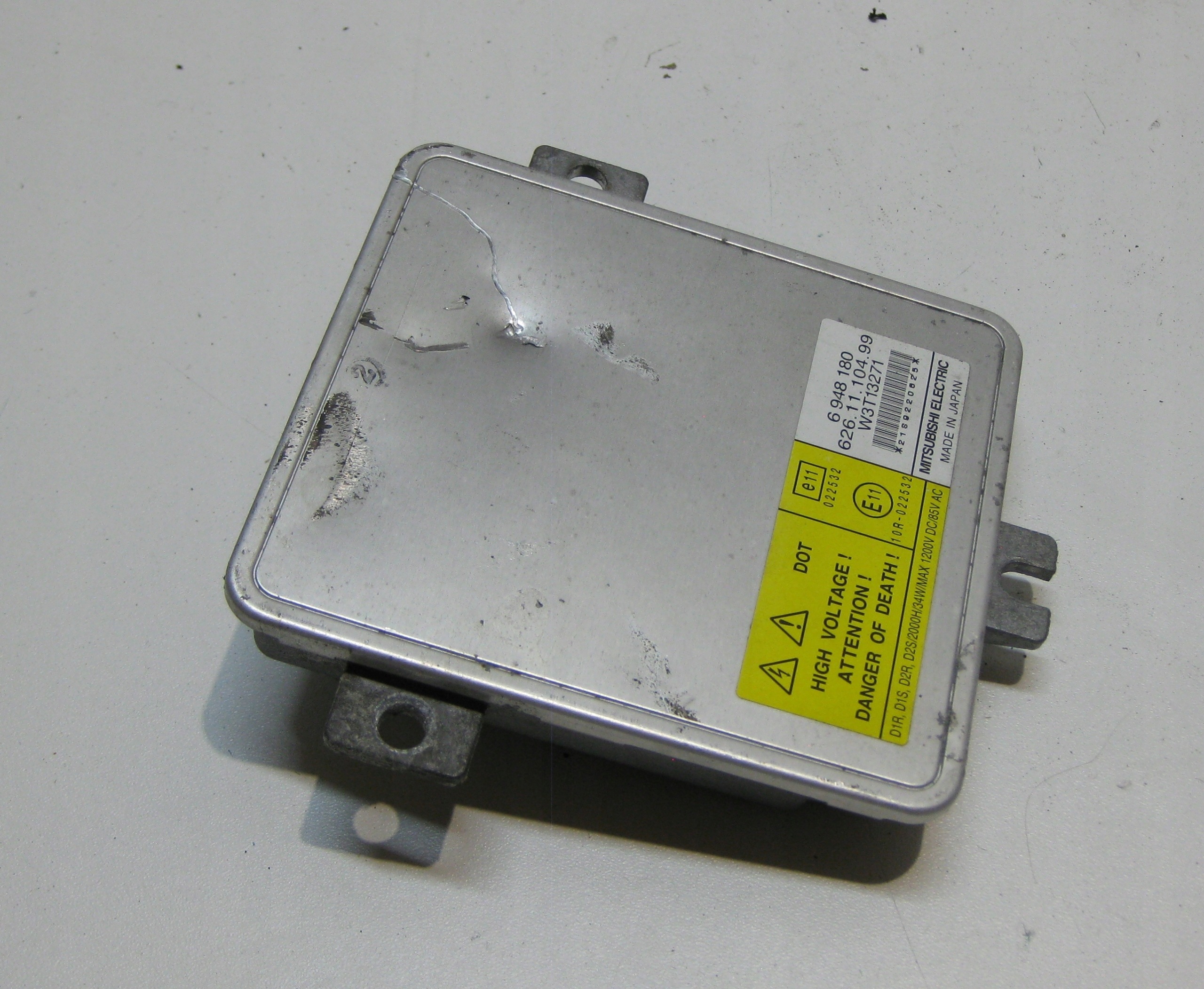 VOLVO V70 2.0 D 09R control unit REFLEKTORA XENON right front 6948180