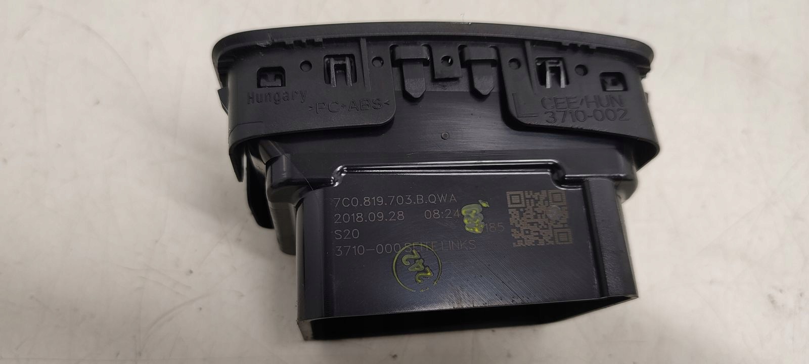 grid air conditioning devices left VW Crafter II 7C0