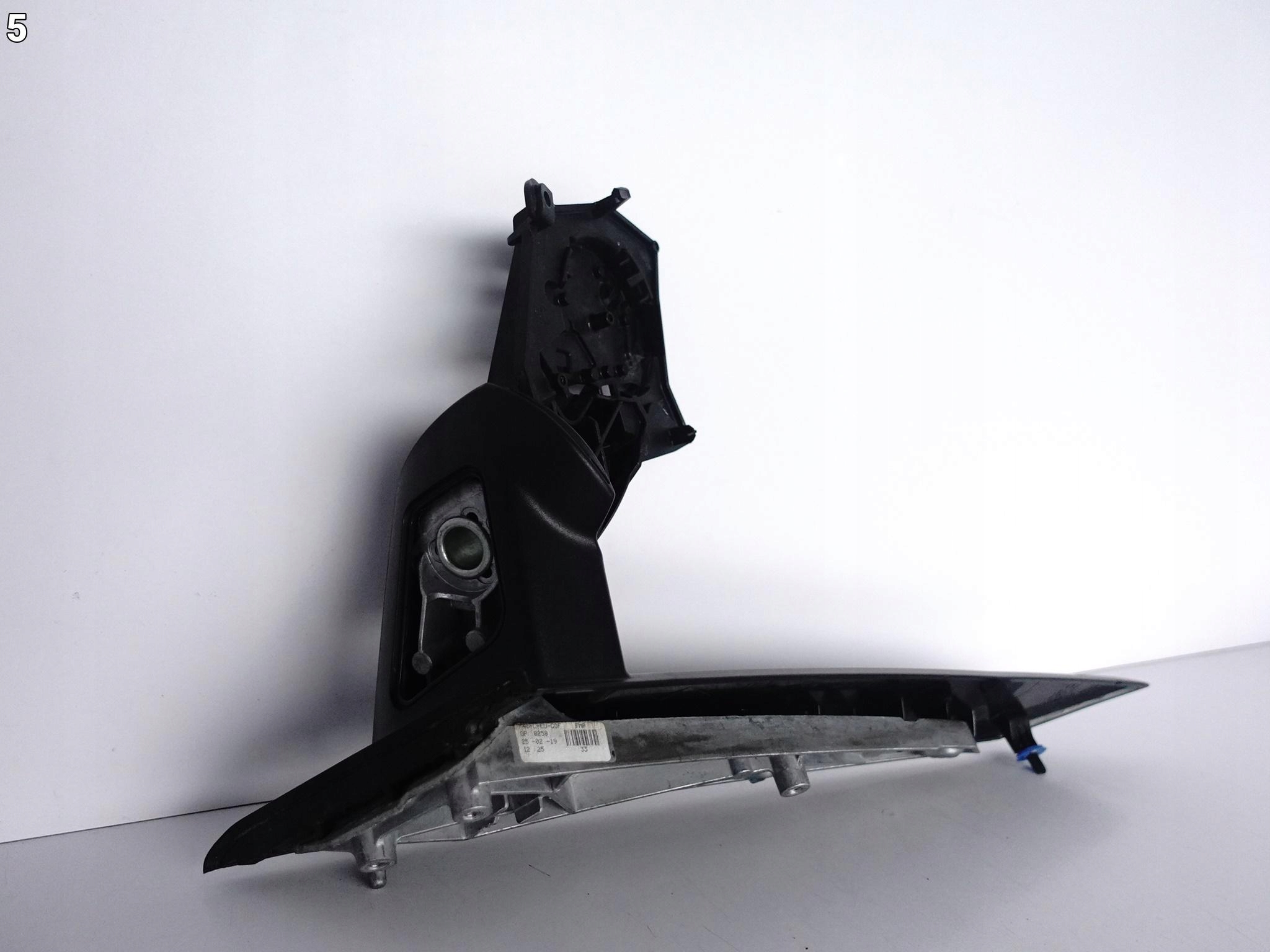 BMW 2 F46 GRAN TOURER 15-22 LCI arm support mirror left
