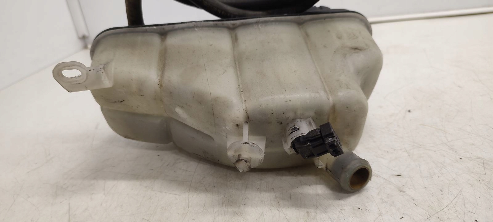 water tank Mercedes W208 CLK CABRIO 2,0 compressor;