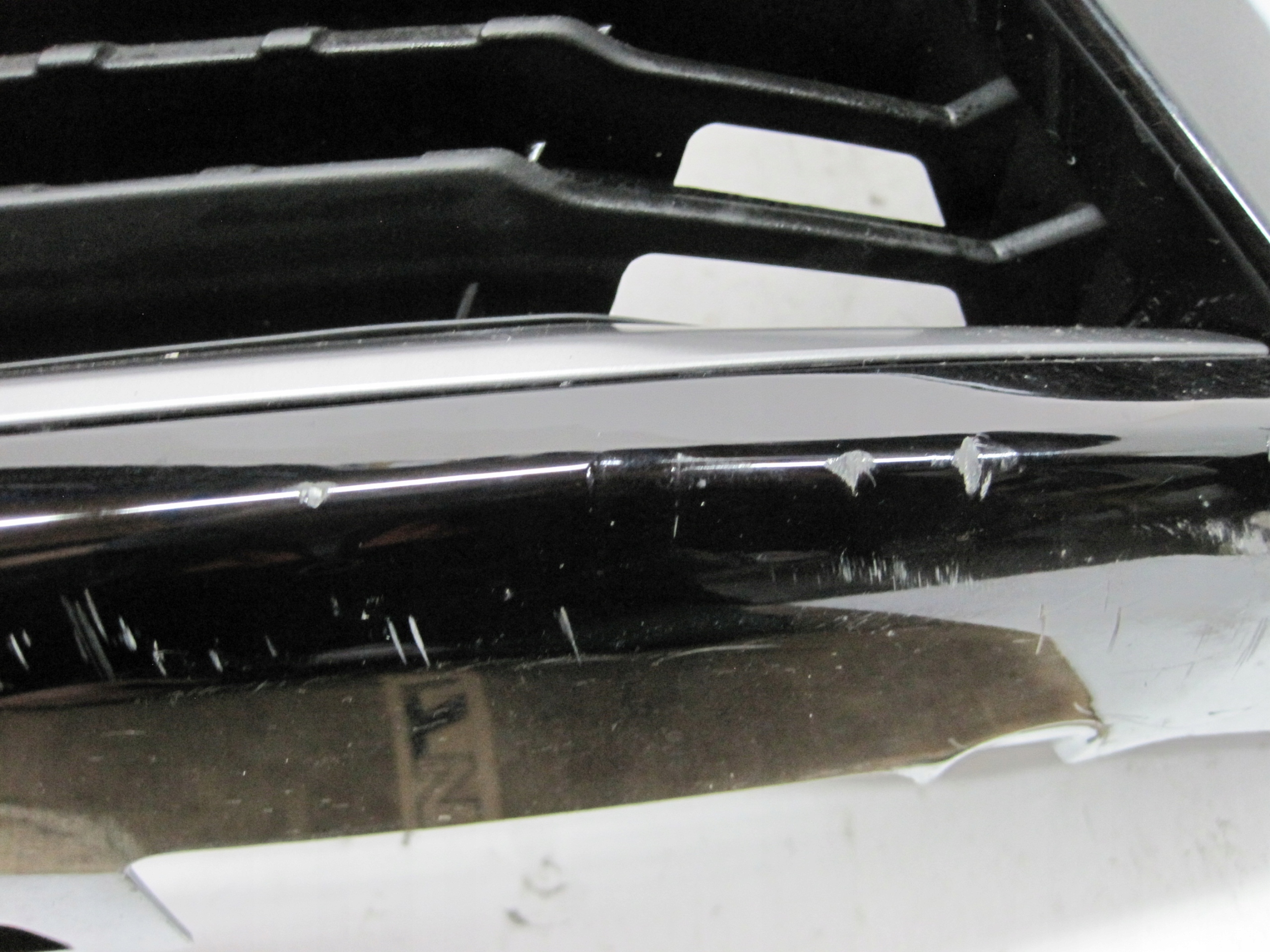 bumper PEUGEOT 5008 III 24R 4 PDC below RADAR front