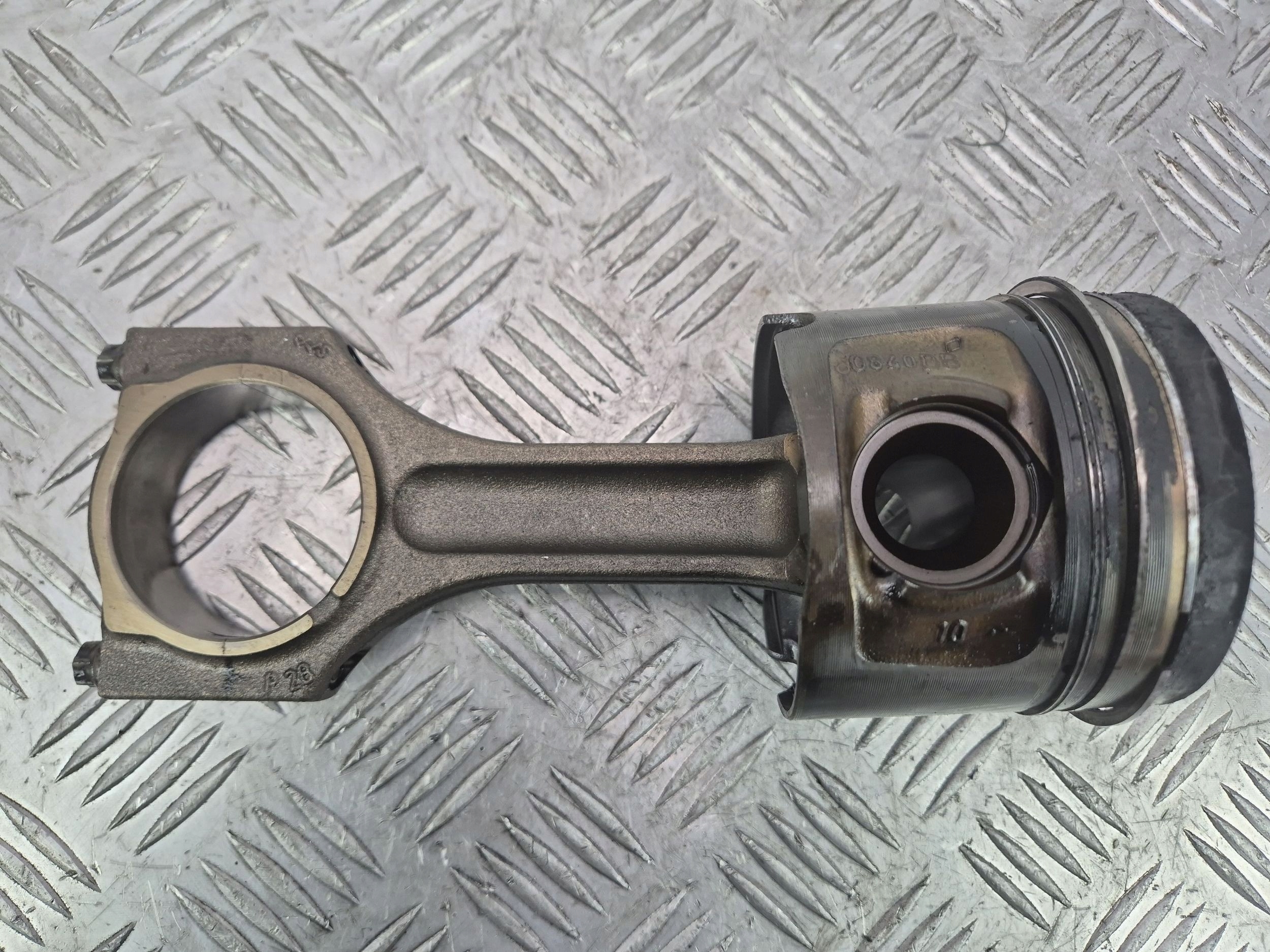Piston avec bielle BMW X3 E83 xDrive 20d N47D20A 0840BB