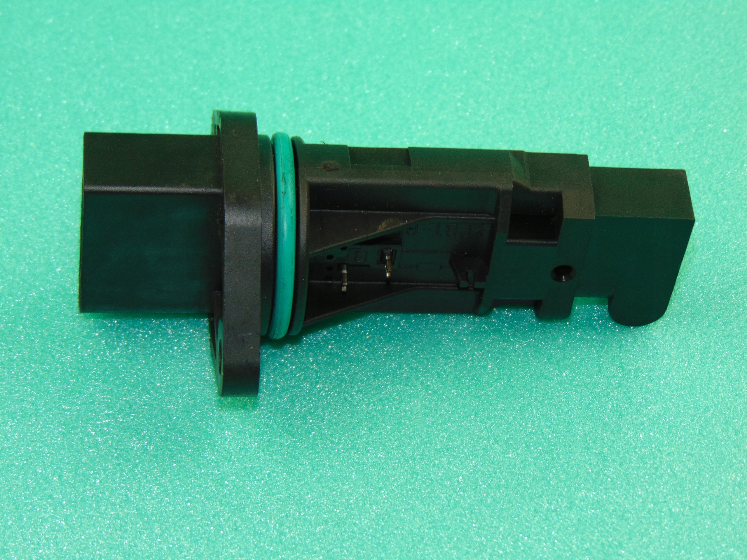 Przeplywomierz masowy powietrza F00C2G2076 Engine Type Gasoline Diesel