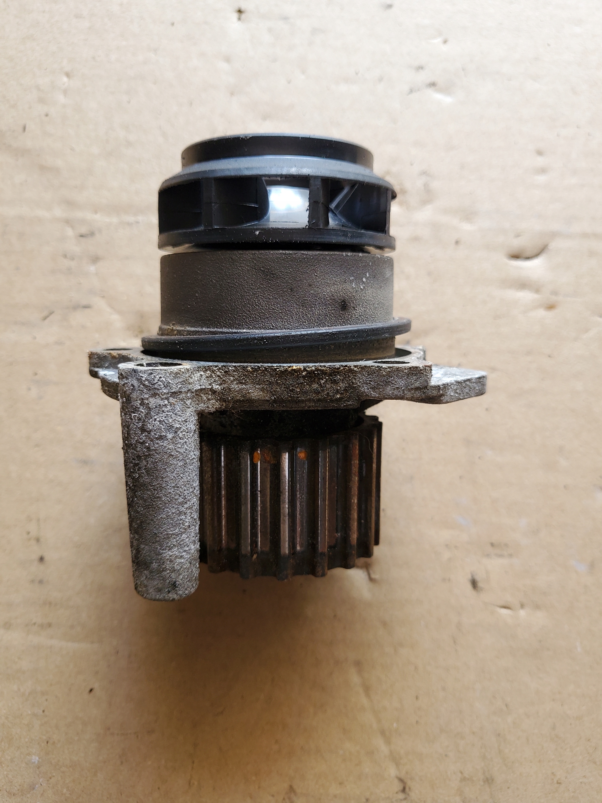 water pump RENAULT LAGUNA II 1.6 16V OE