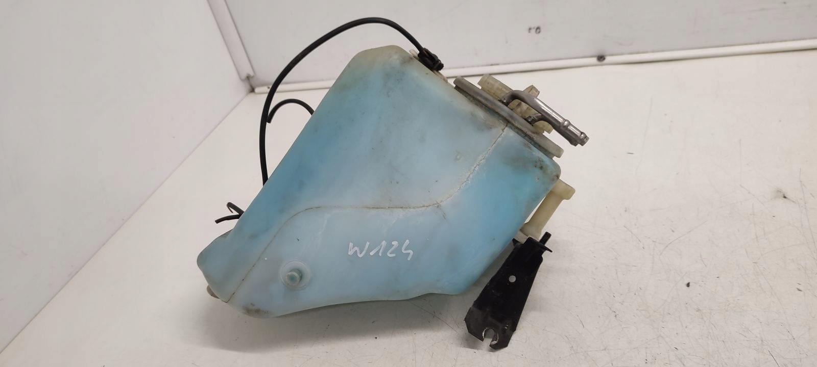 Behälter Spritzdüse Behälter Mercedes W124 2,2