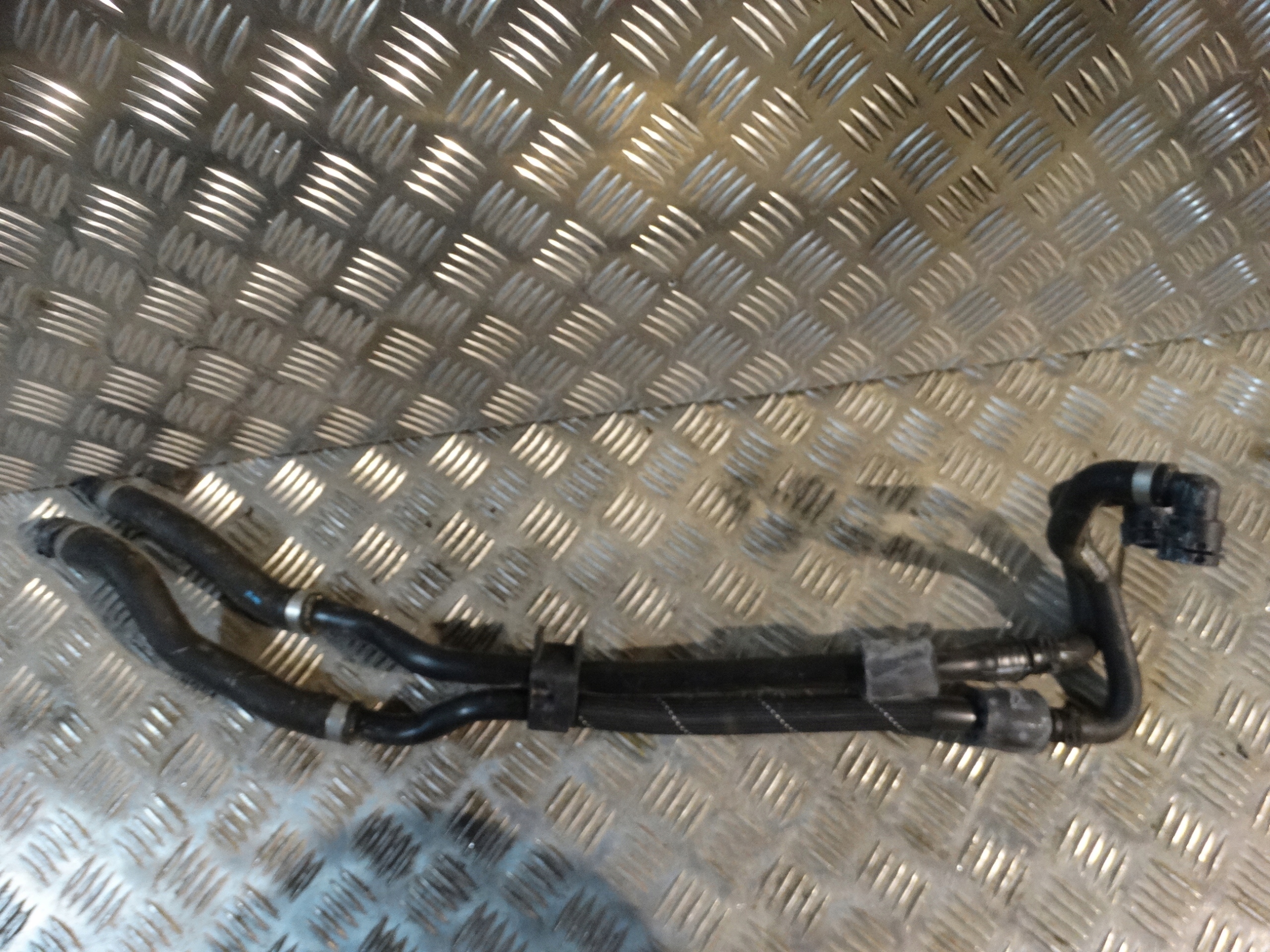 IDEALNE Tubi CHLODZENIA MERCEDES W205 1