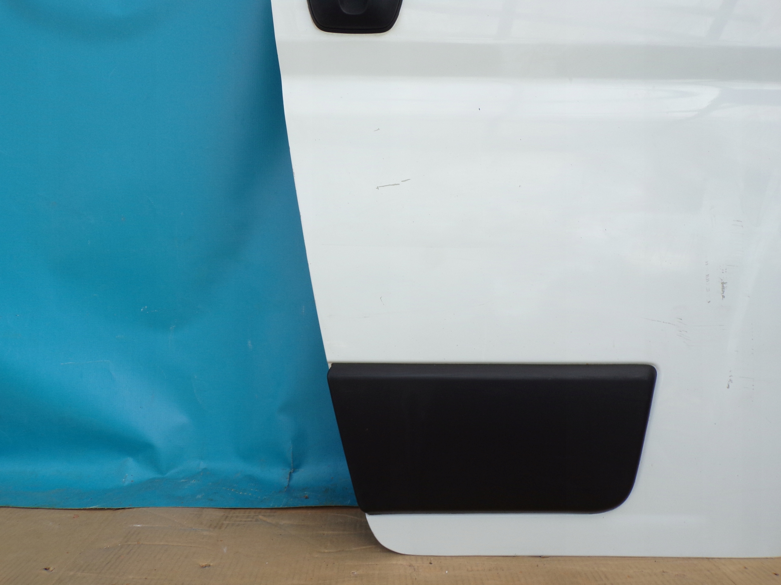 DUCATO JUMPER BOXER 2018 door front front right BIALE colour 249