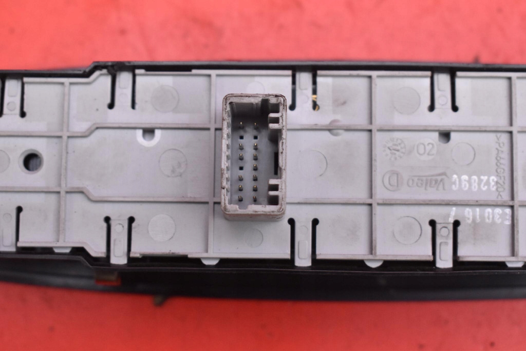 control panel of the window EU 809610006R RENAULT MEGANE 3 III 08-14