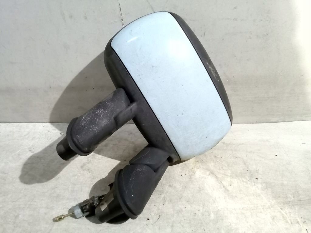 Fiat Doblo and mirror left manually