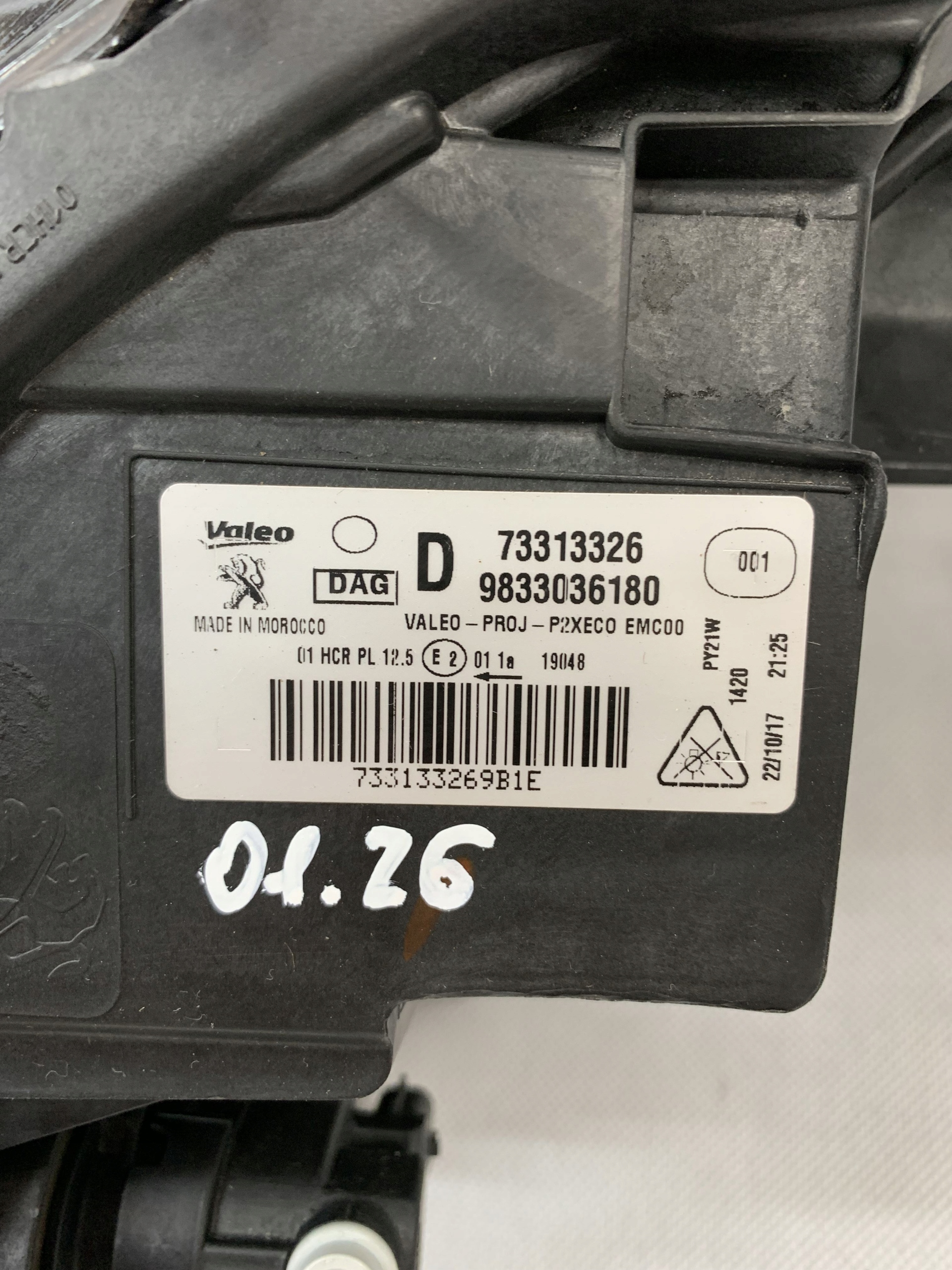light front right reflektor Peugeot 208 2 II 19r 9833036180 Ecoled 01.26